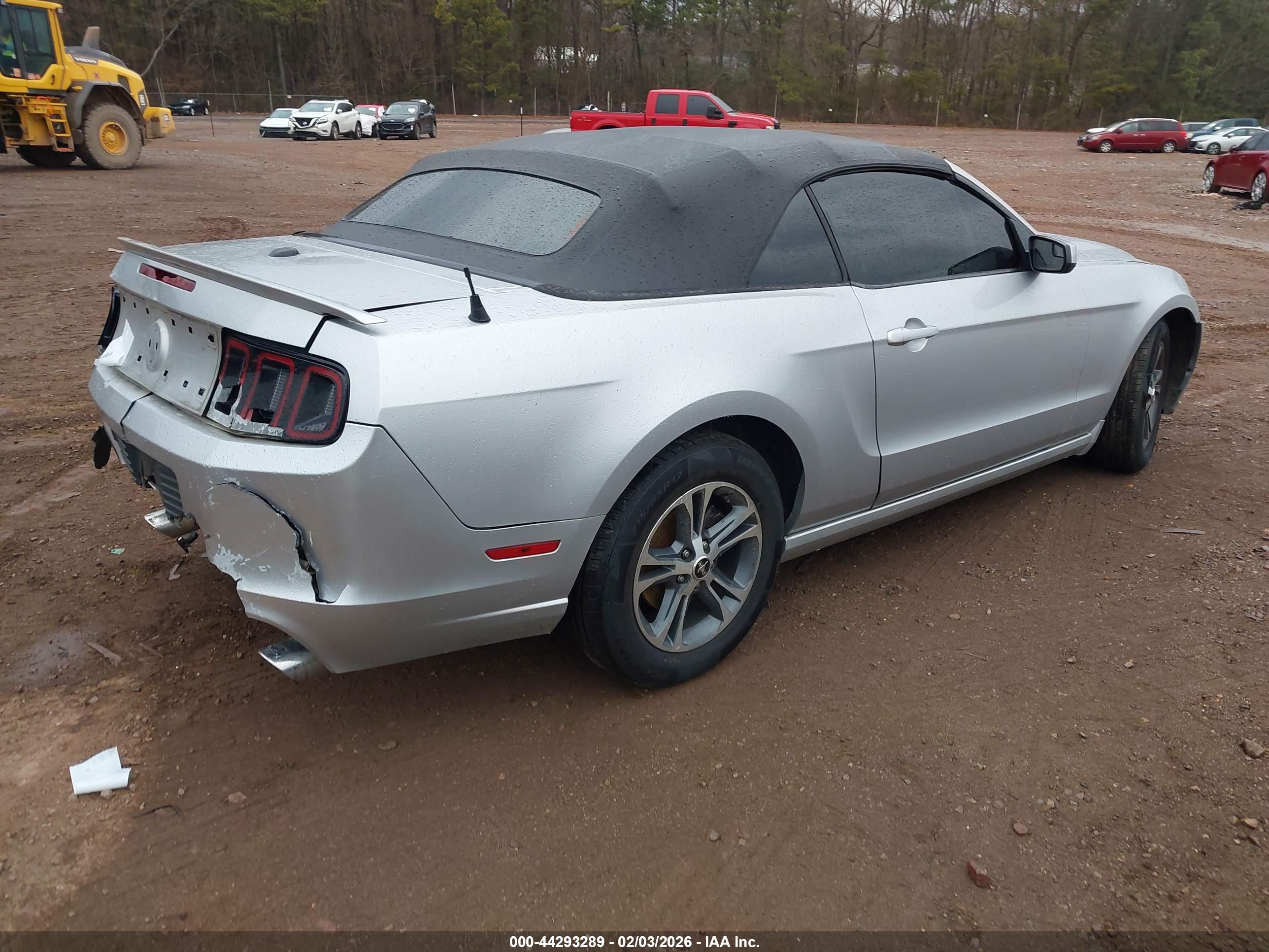 FORD MUSTANG image 4