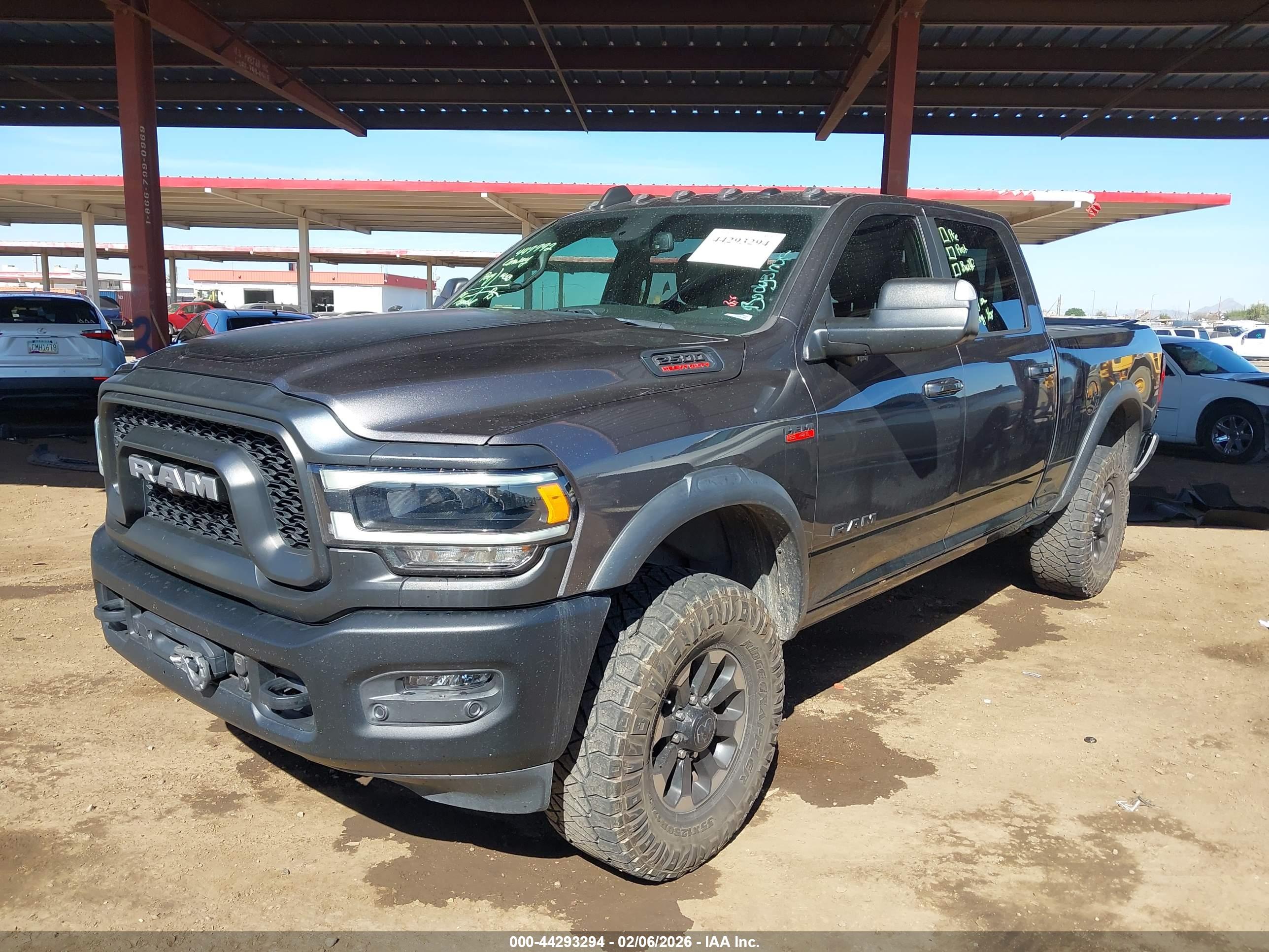 RAM 2500 image 2