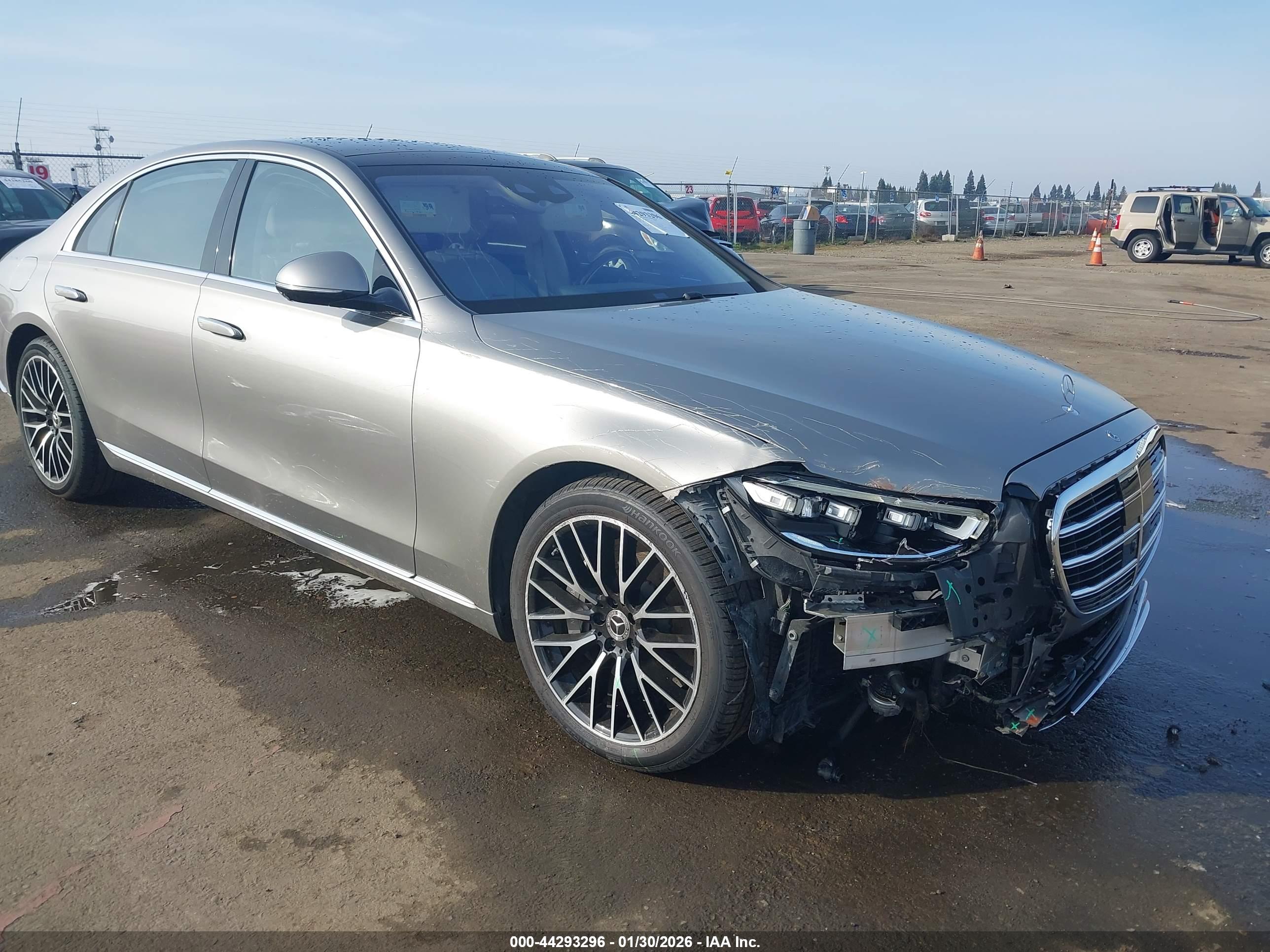 MERCEDES-BENZ S image 6