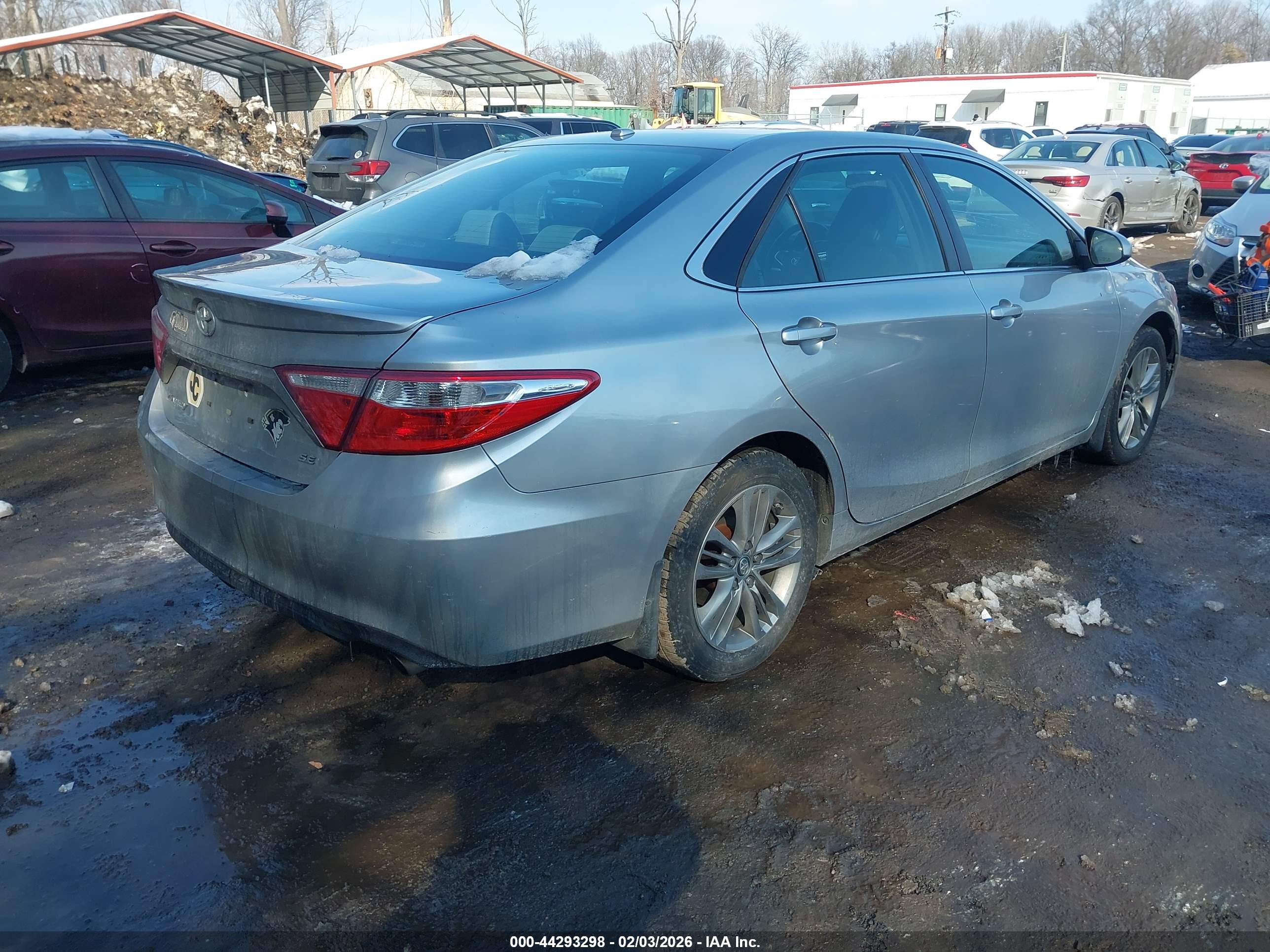 TOYOTA CAMRY image 4