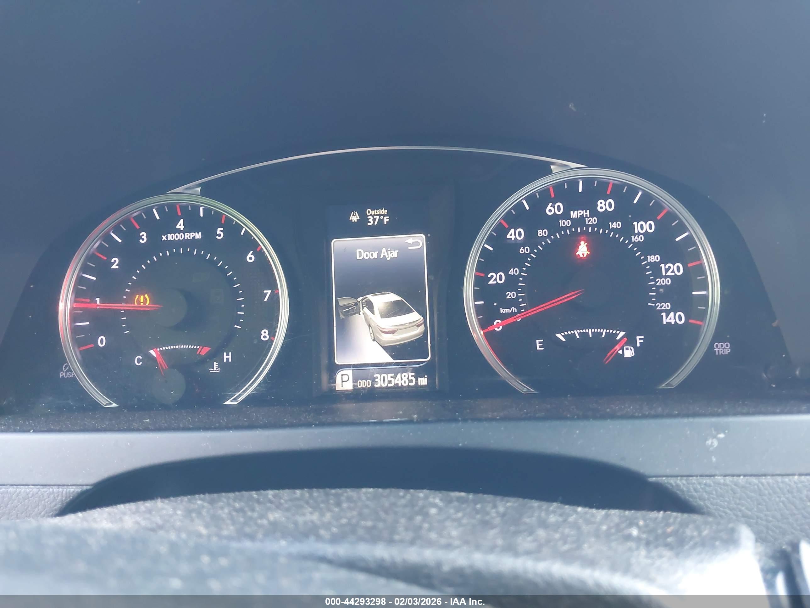 TOYOTA CAMRY image 7
