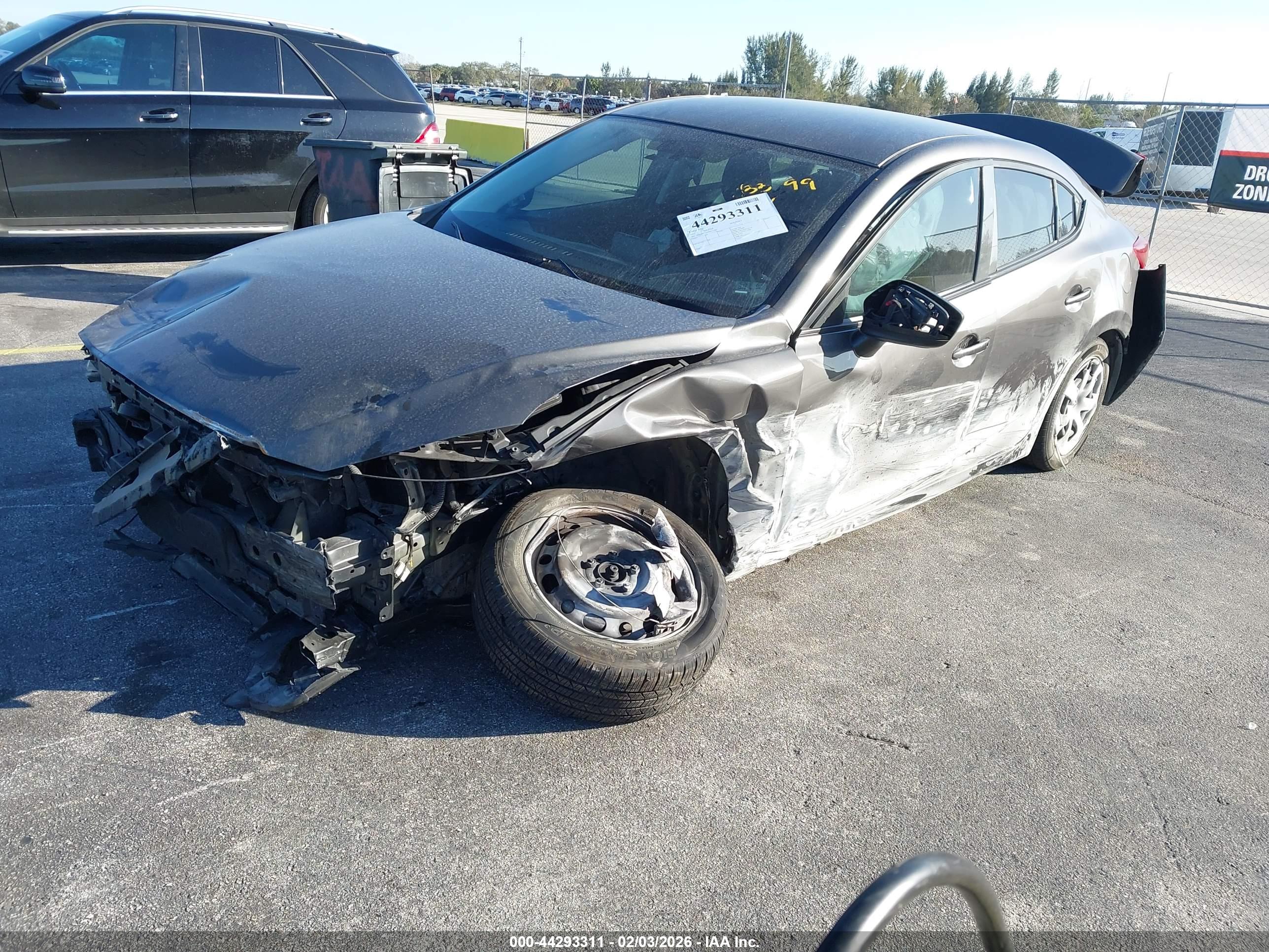 MAZDA MAZDA3 image 6