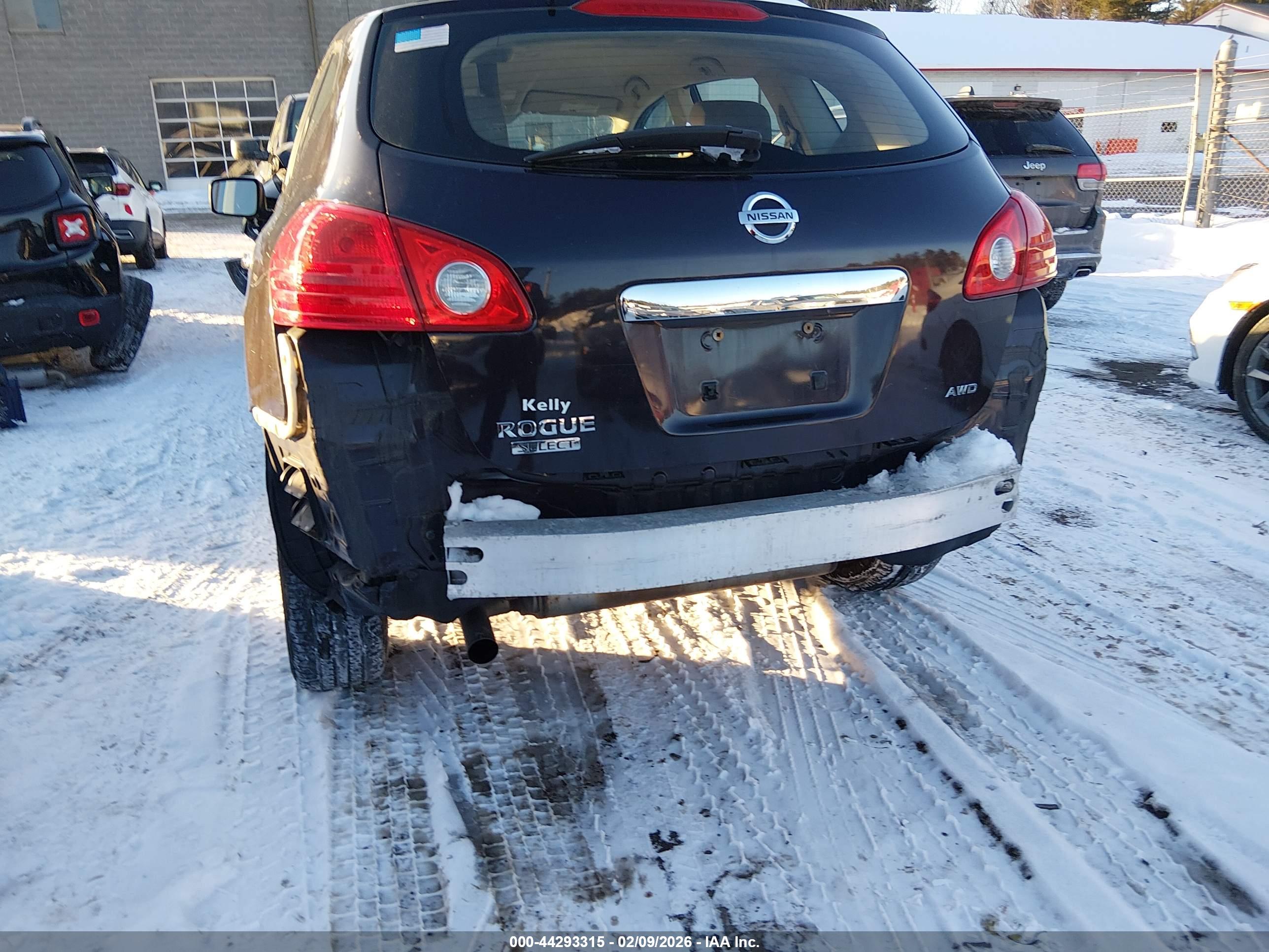 NISSAN ROGUE image 6