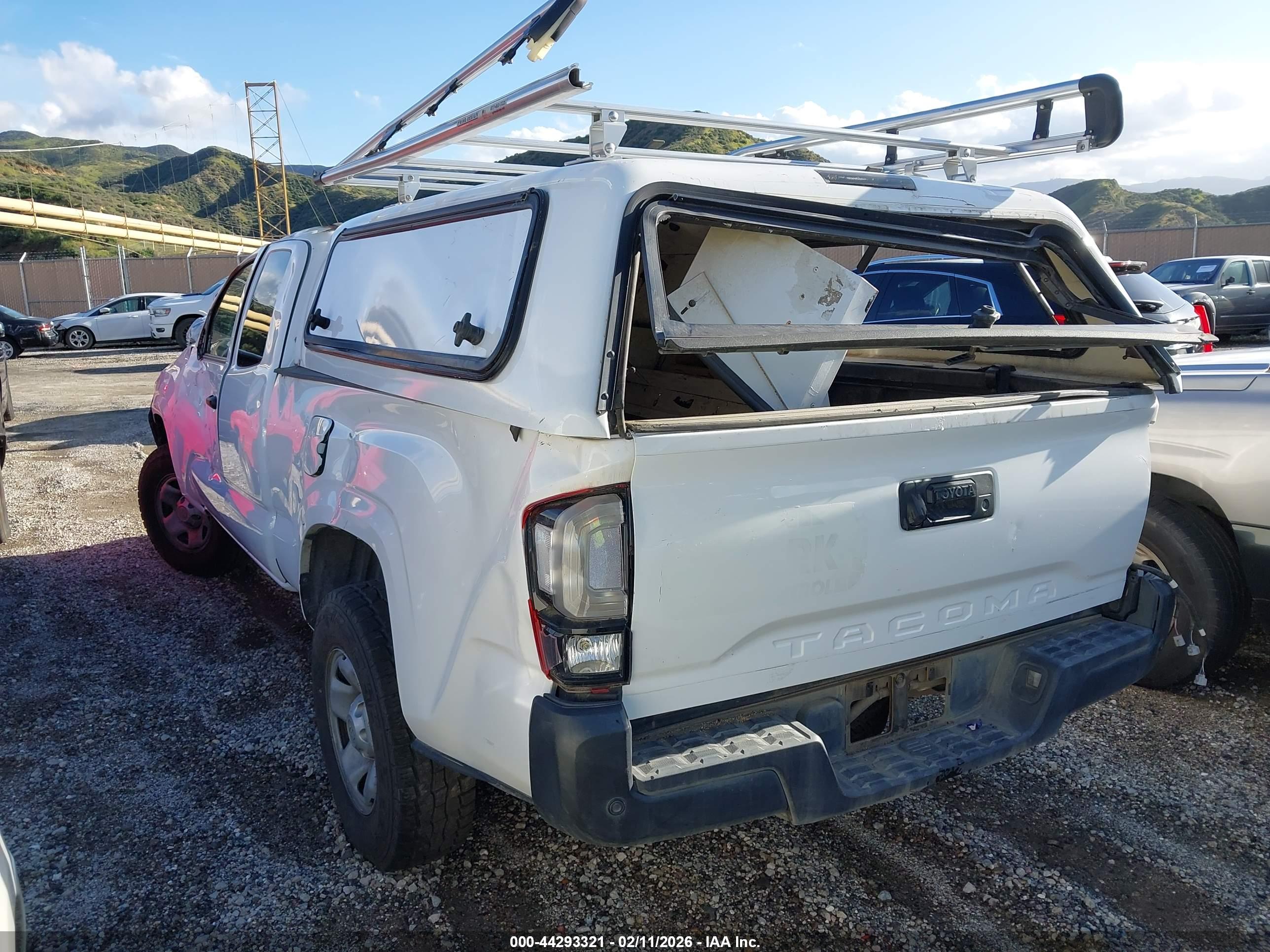 TOYOTA TACOMA image 3