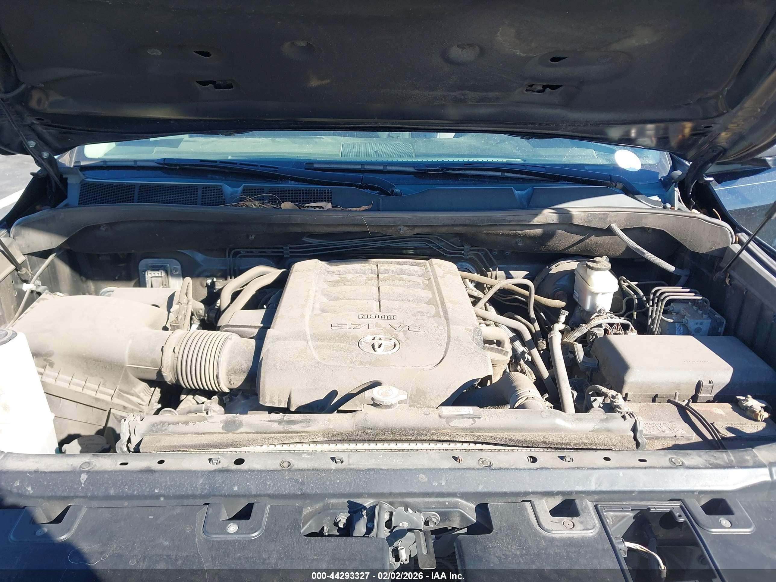 TOYOTA TUNDRA image 10