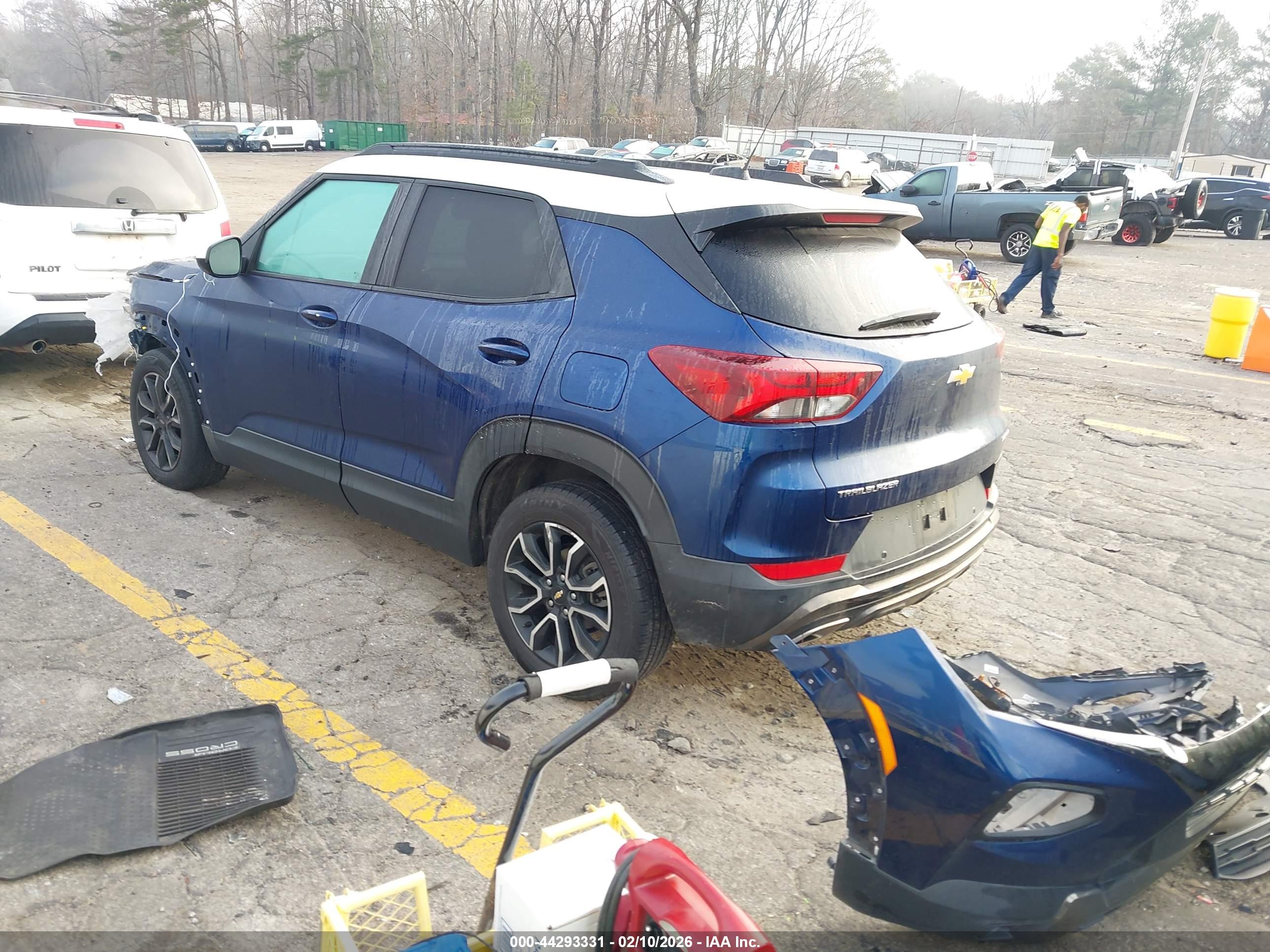 CHEVROLET TRAILBLAZER image 3