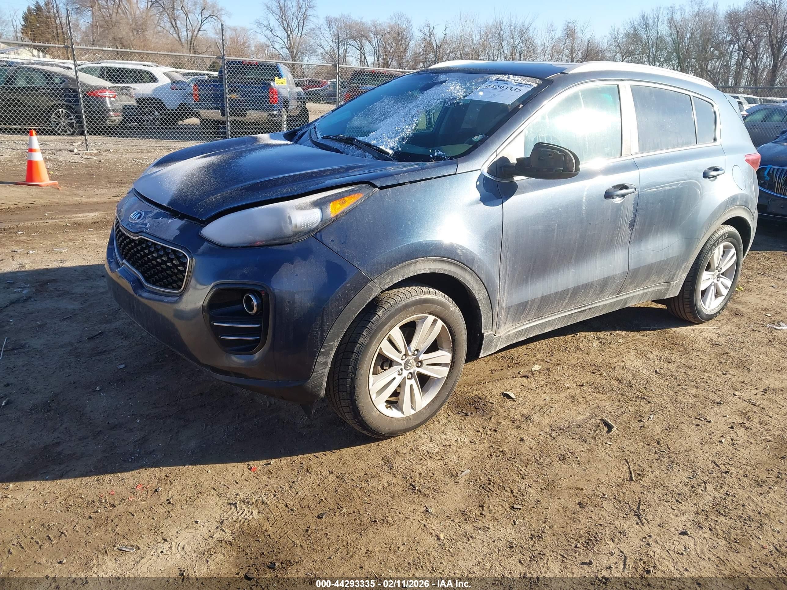 KIA SPORTAGE image 2