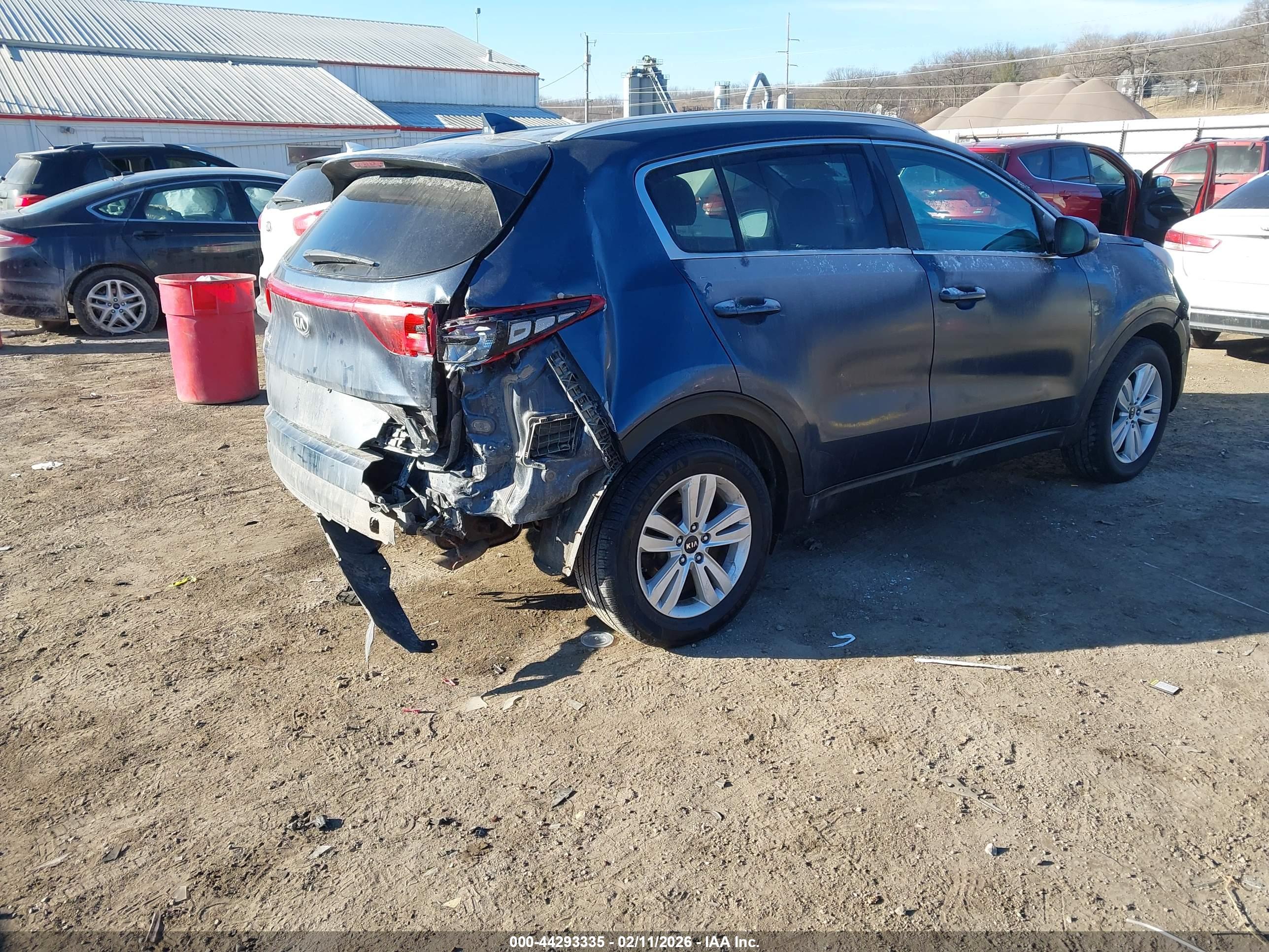 KIA SPORTAGE image 4