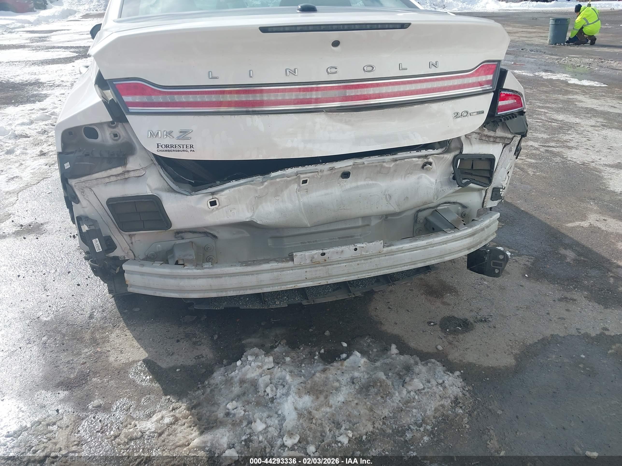 LINCOLN MKZ image 6