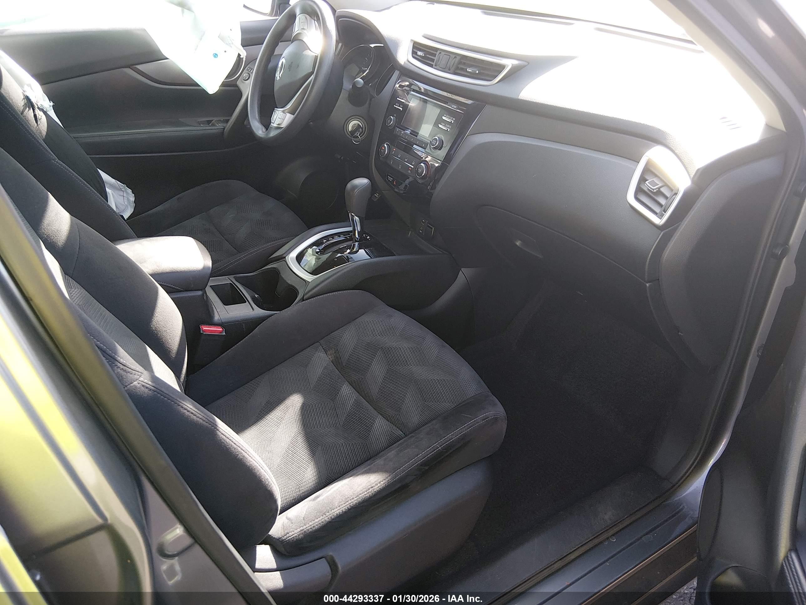 NISSAN ROGUE image 5