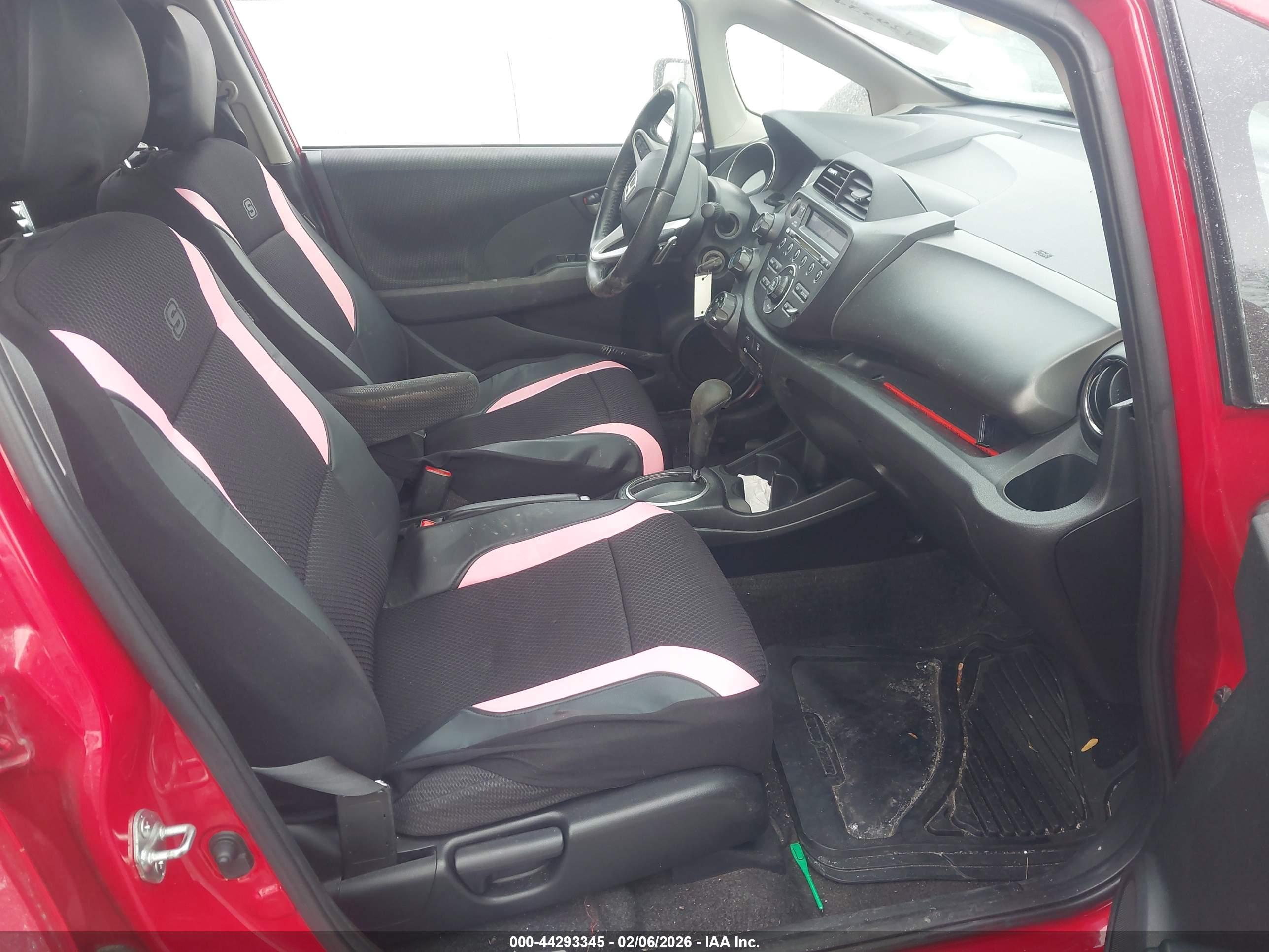 HONDA FIT image 5