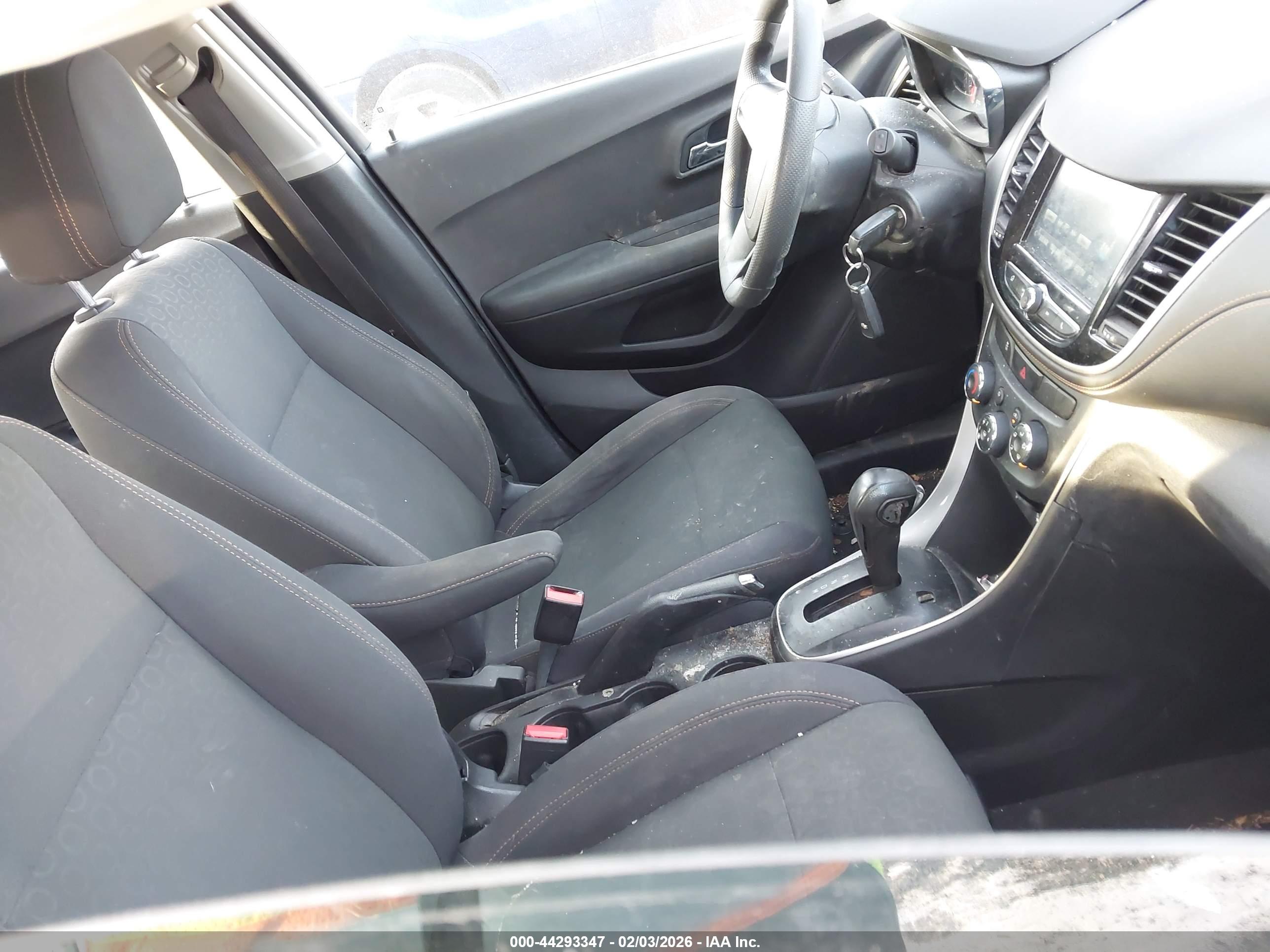 CHEVROLET TRAX image 5