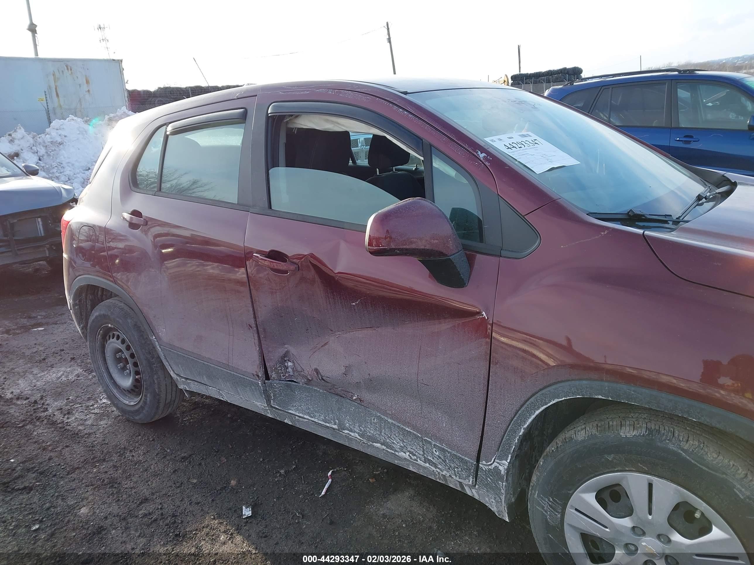 CHEVROLET TRAX image 6