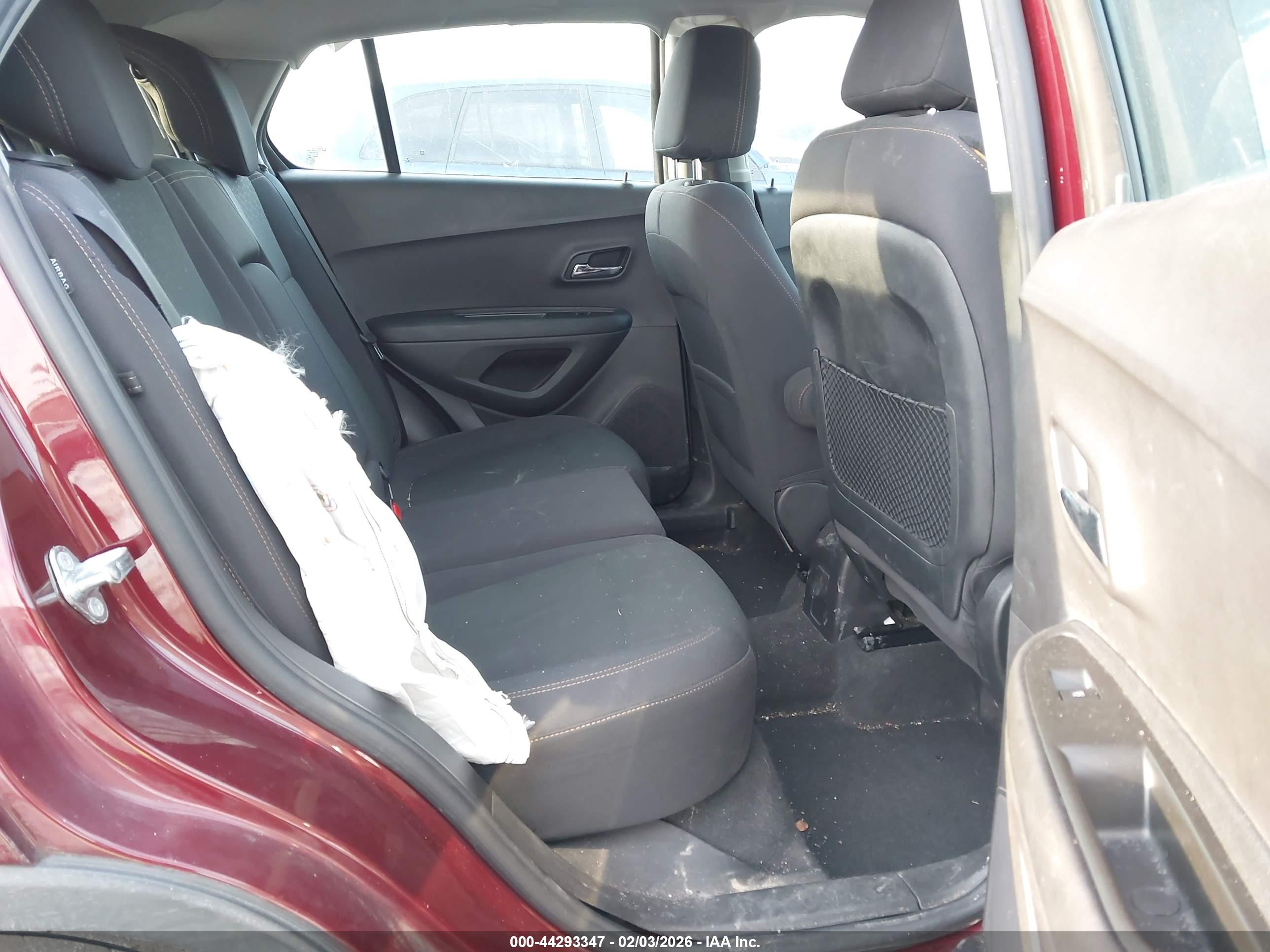 CHEVROLET TRAX image 8