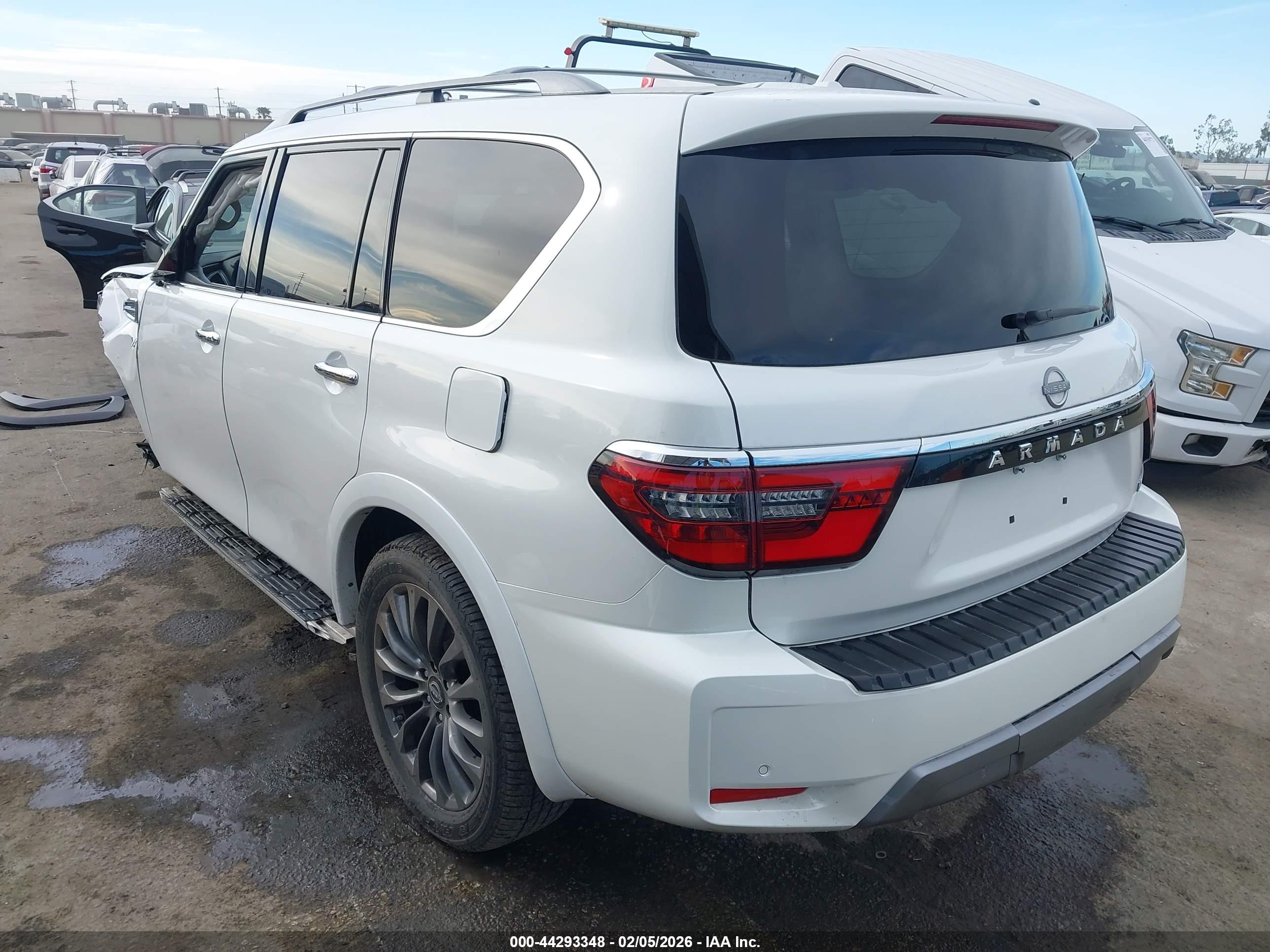 NISSAN ARMADA image 3