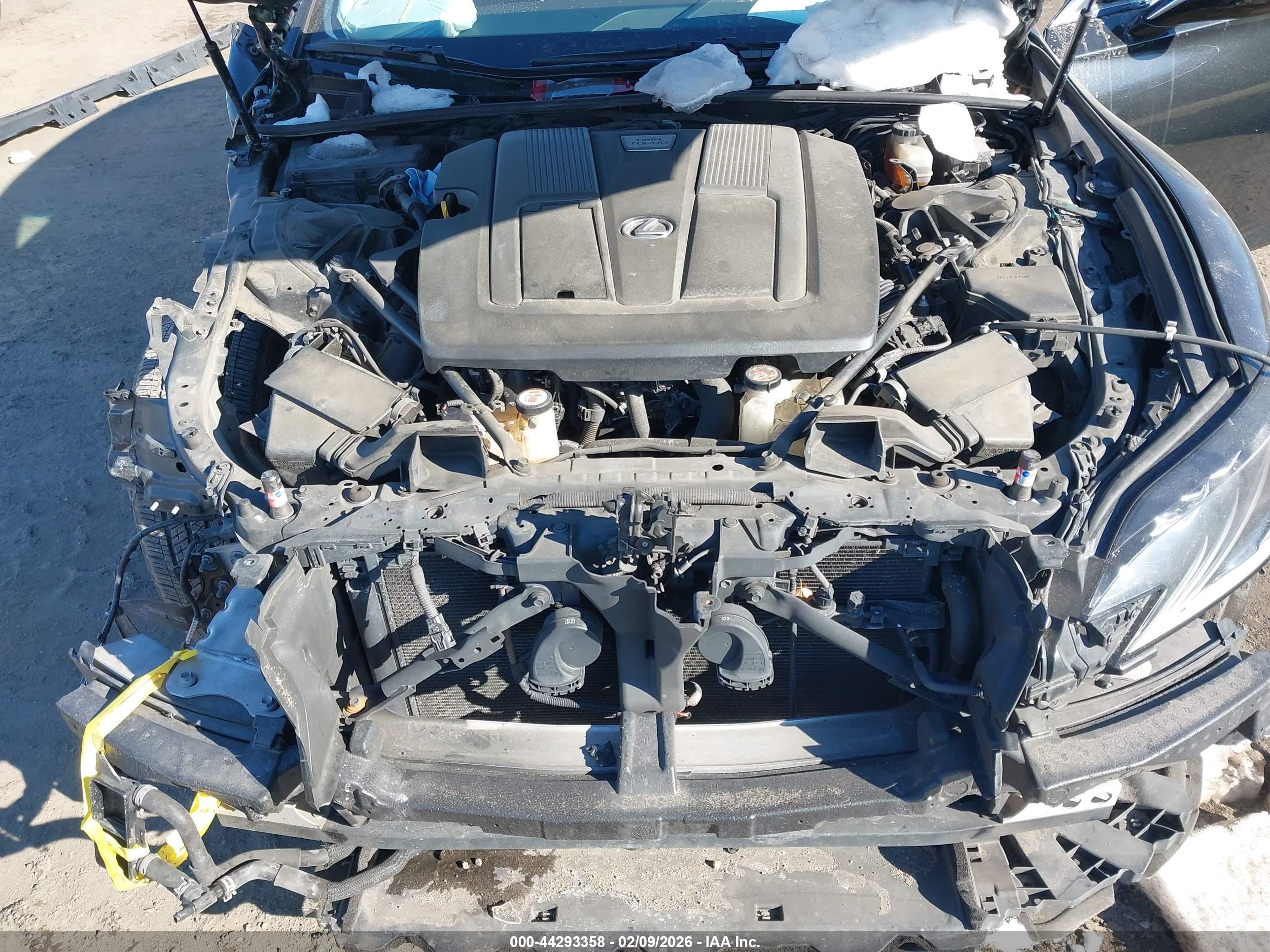 LEXUS LS image 10