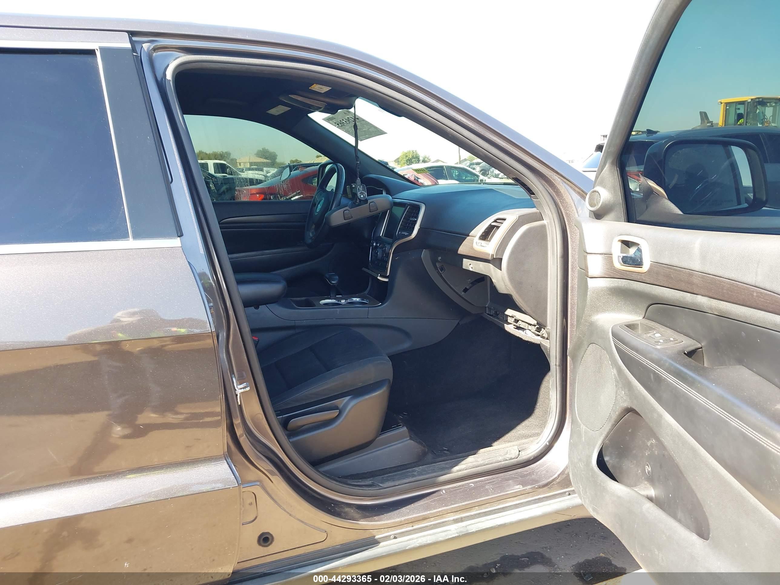 JEEP GRAND image 5