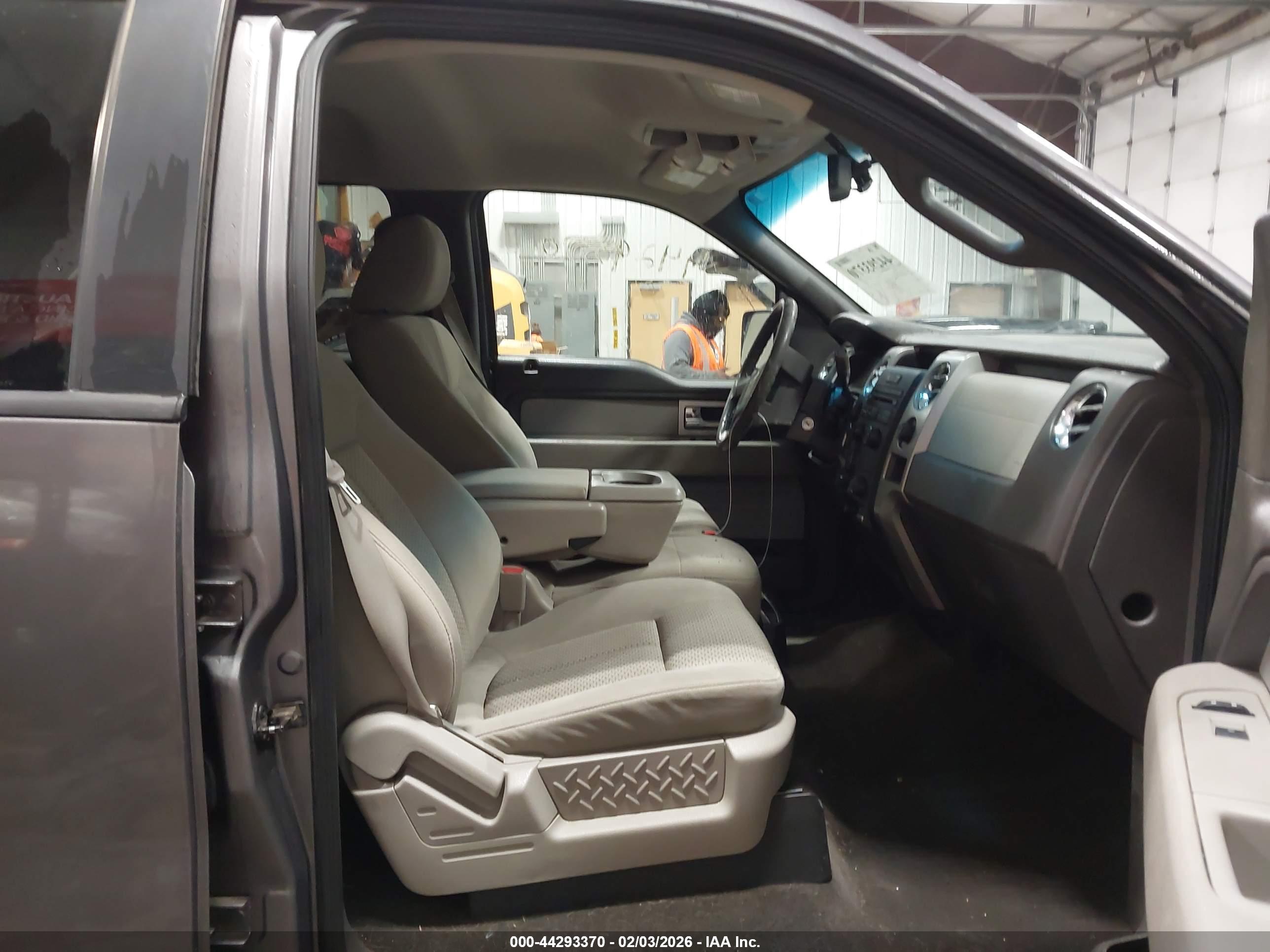 FORD F-150 image 5