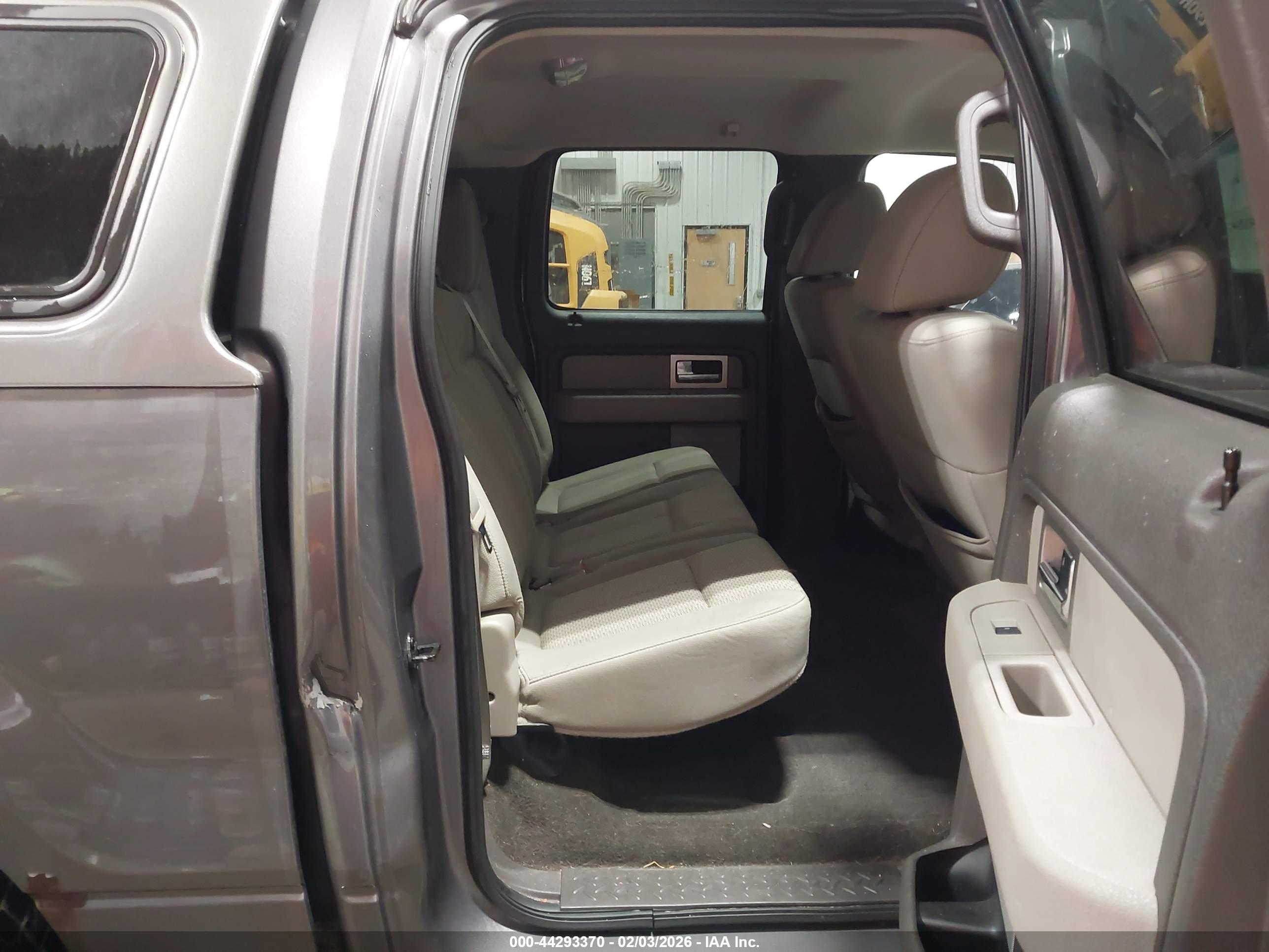 FORD F-150 image 8