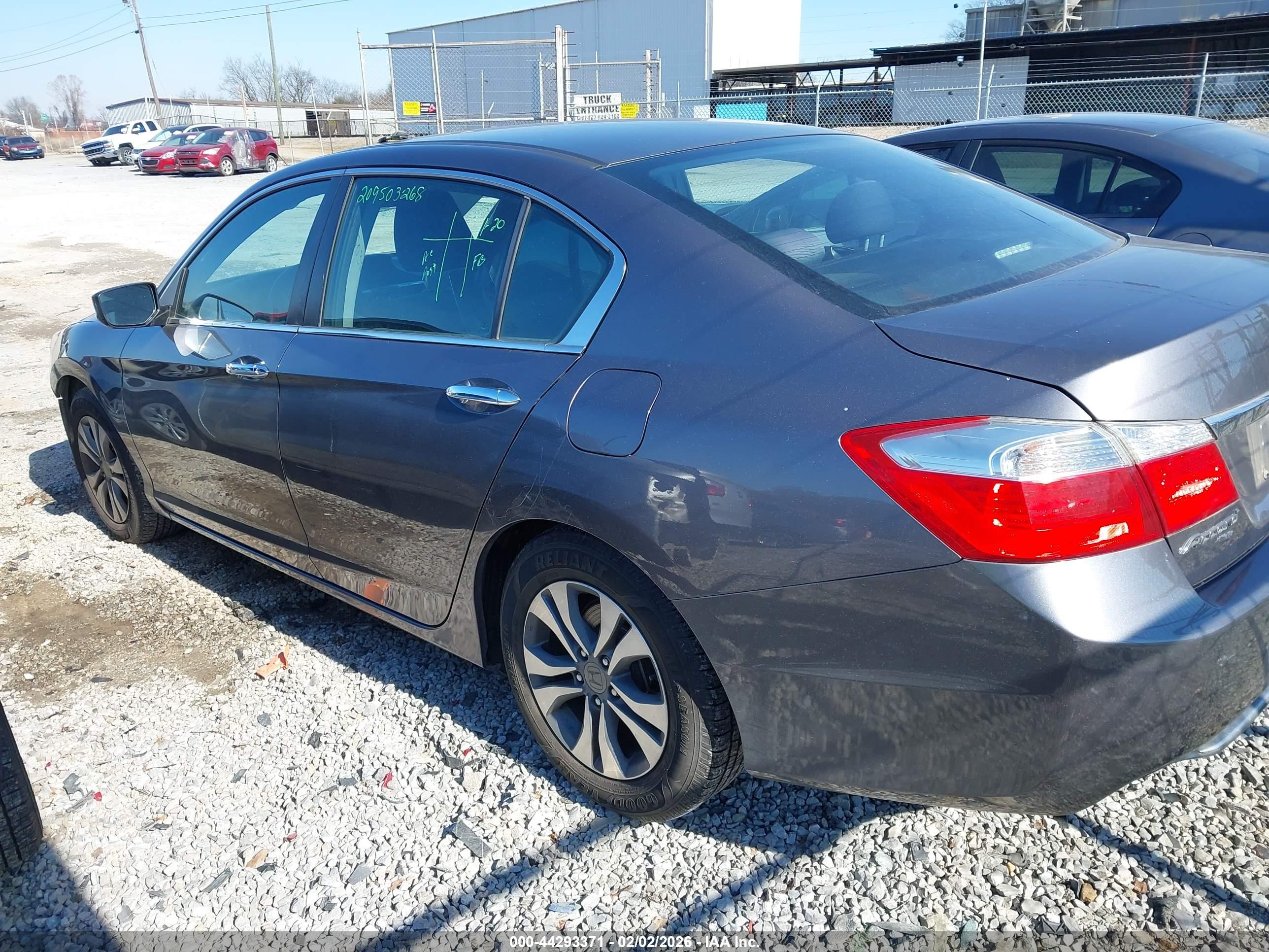 HONDA ACCORD image 3