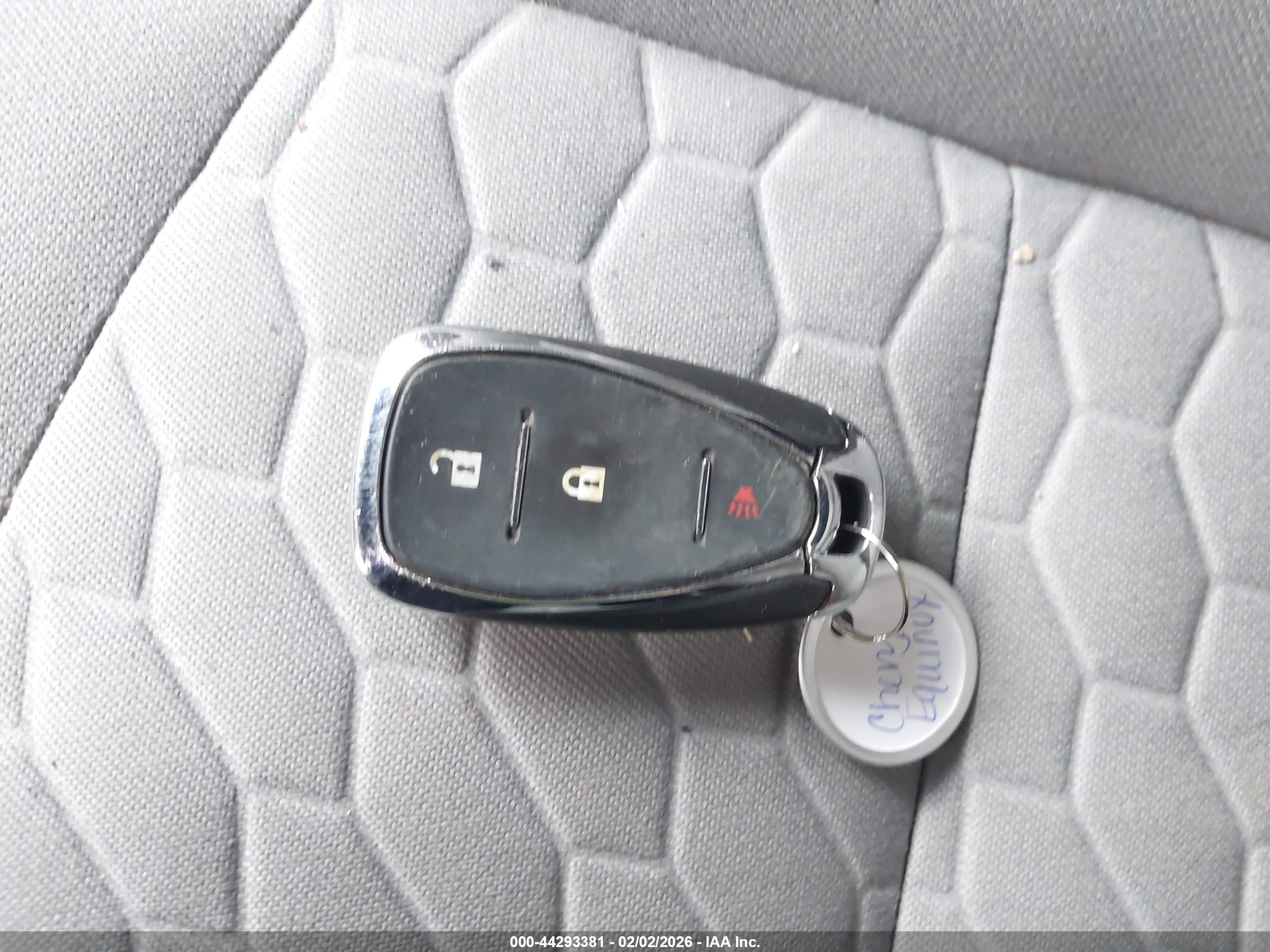 CHEVROLET EQUINOX image 11