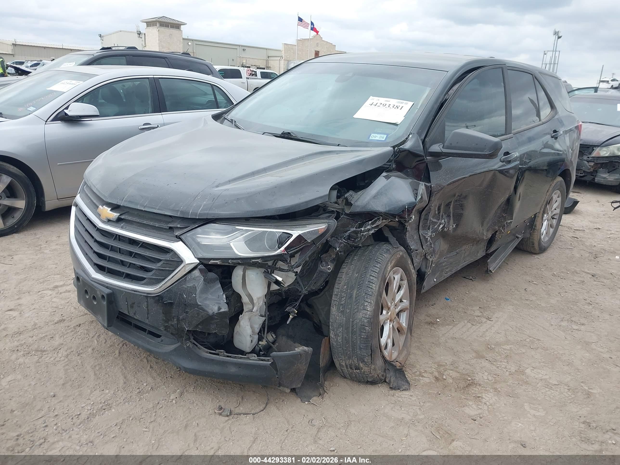 CHEVROLET EQUINOX image 2
