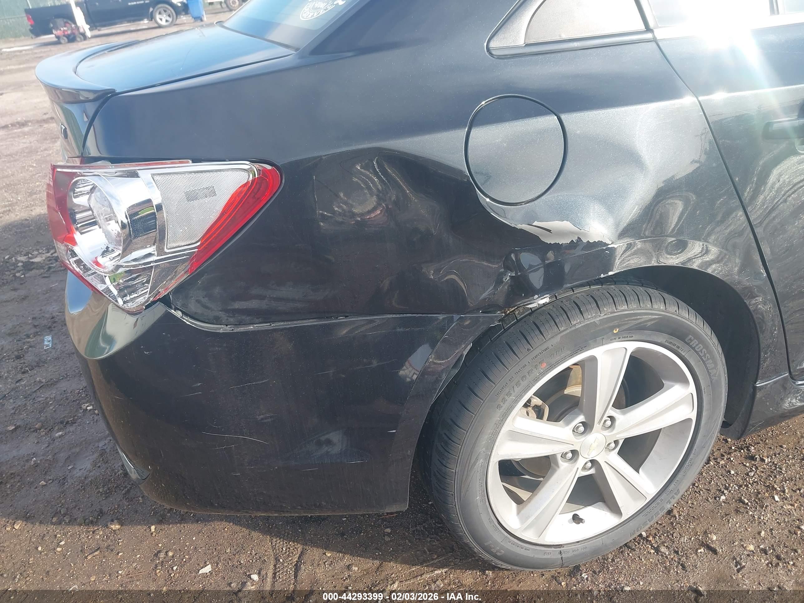CHEVROLET CRUZE image 6