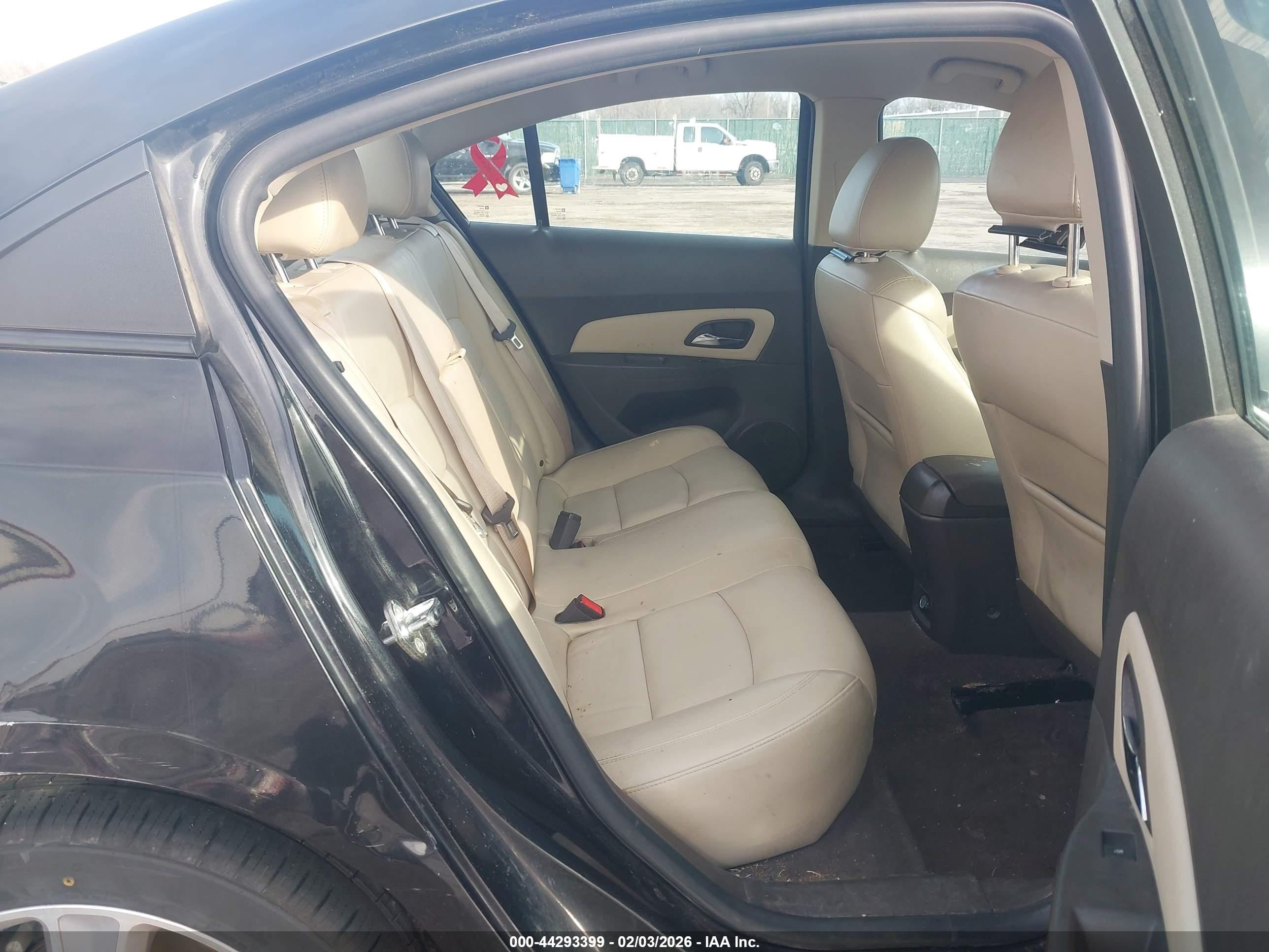 CHEVROLET CRUZE image 8