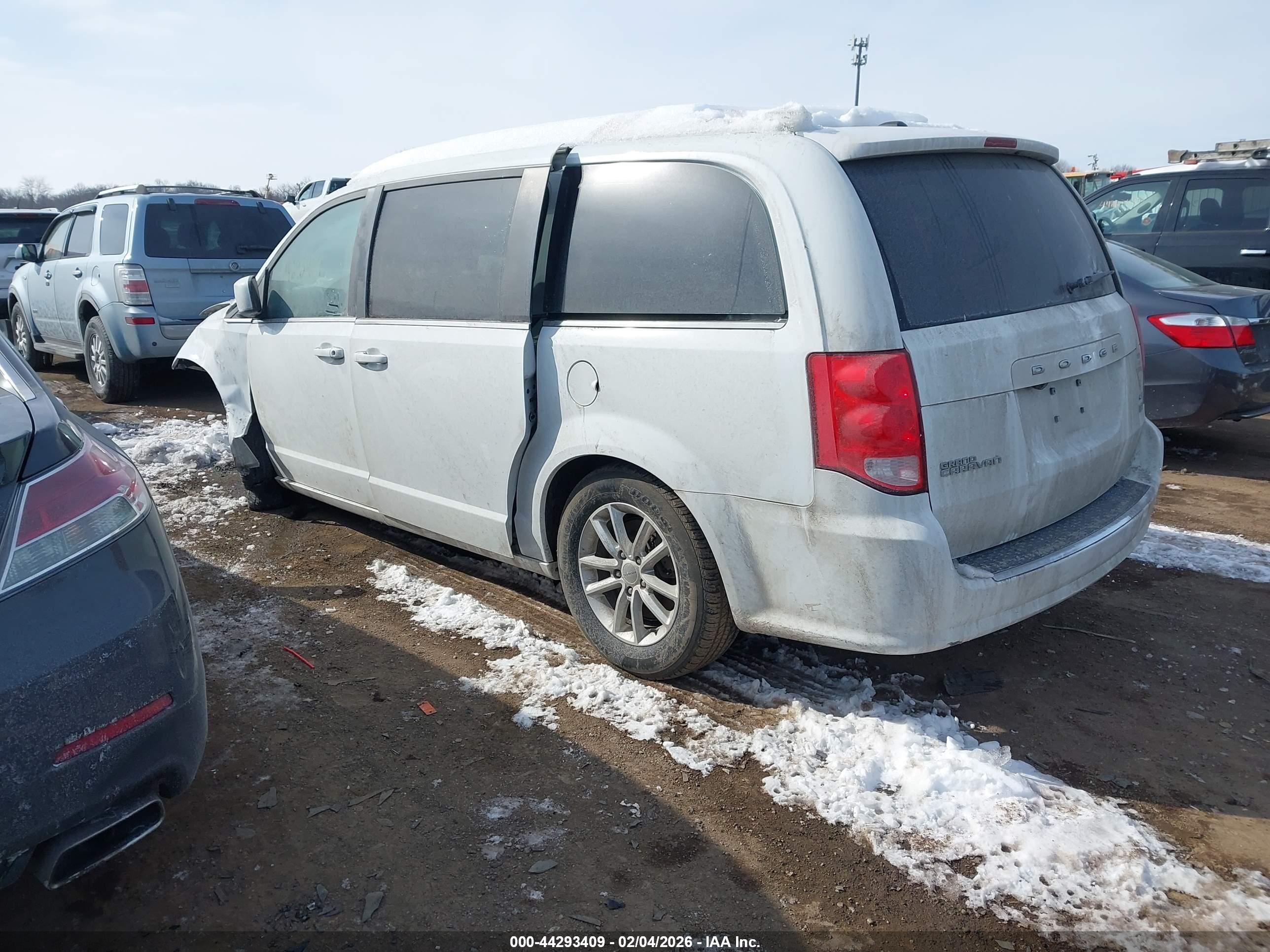 DODGE GRAND image 3