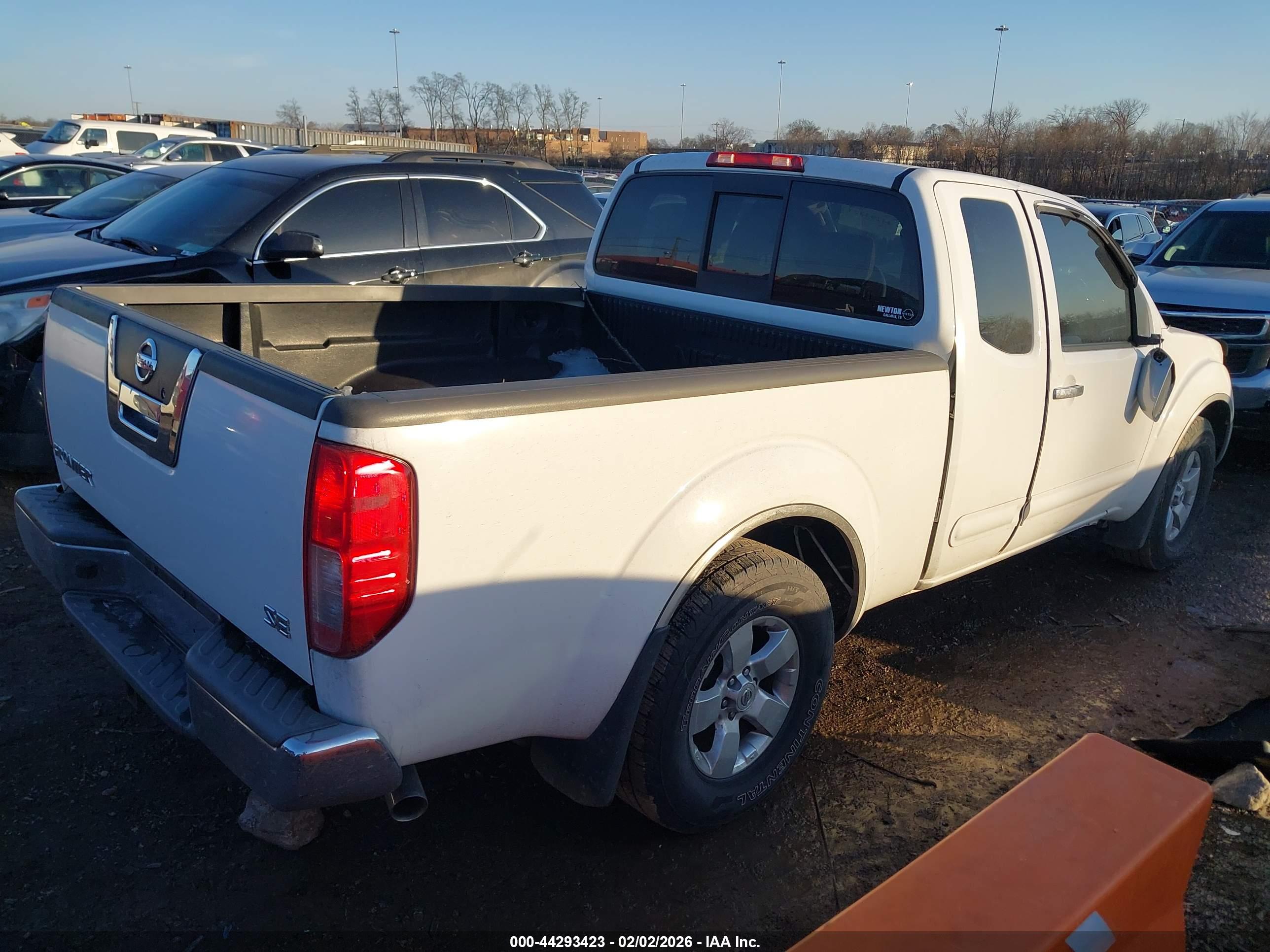 NISSAN FRONTIER image 4