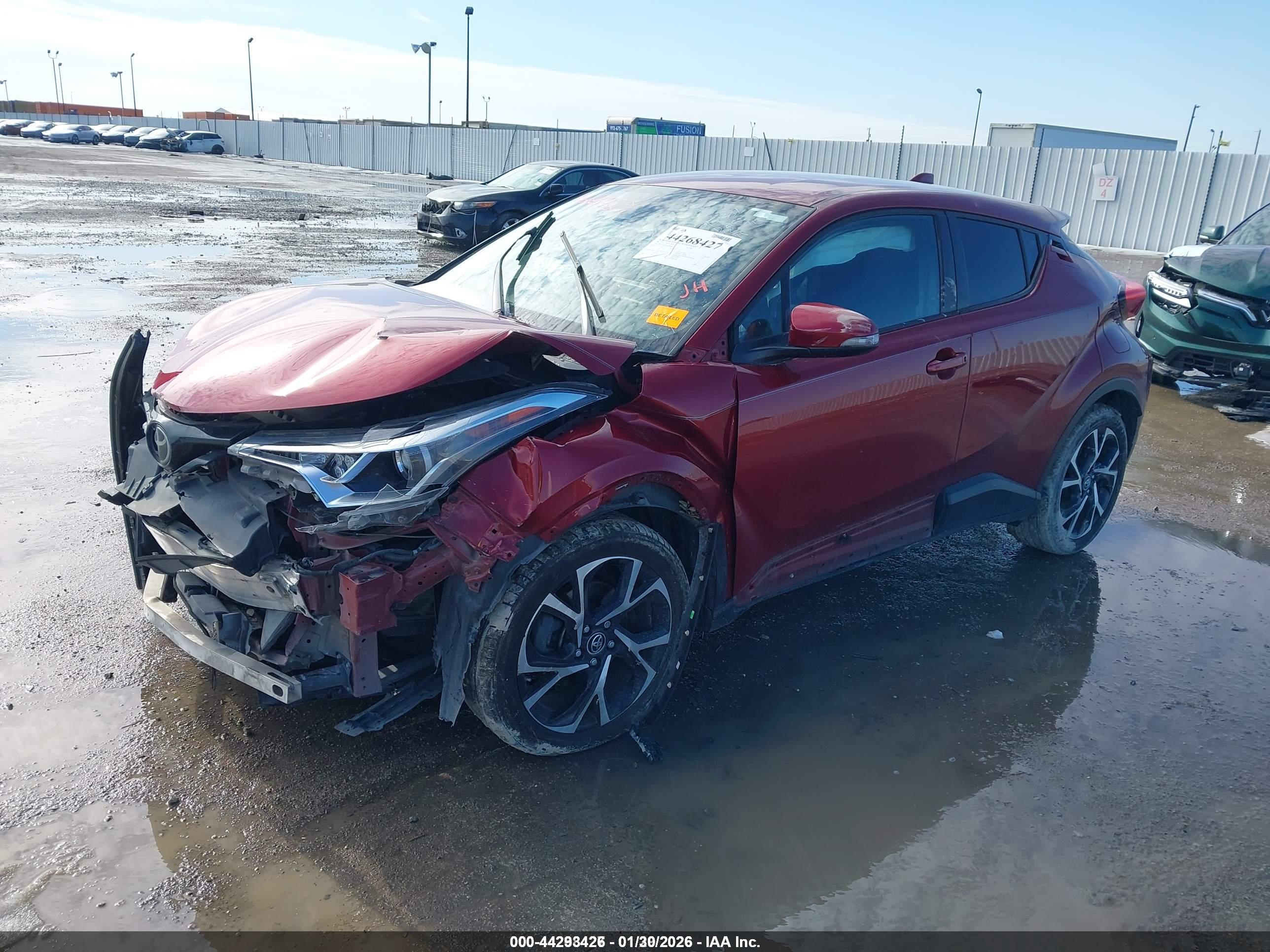 TOYOTA C-HR image 2
