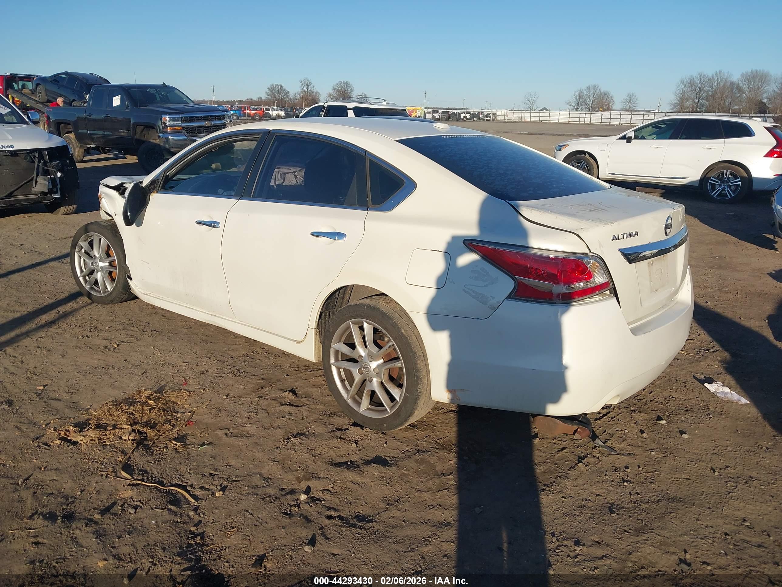 NISSAN ALTIMA image 3