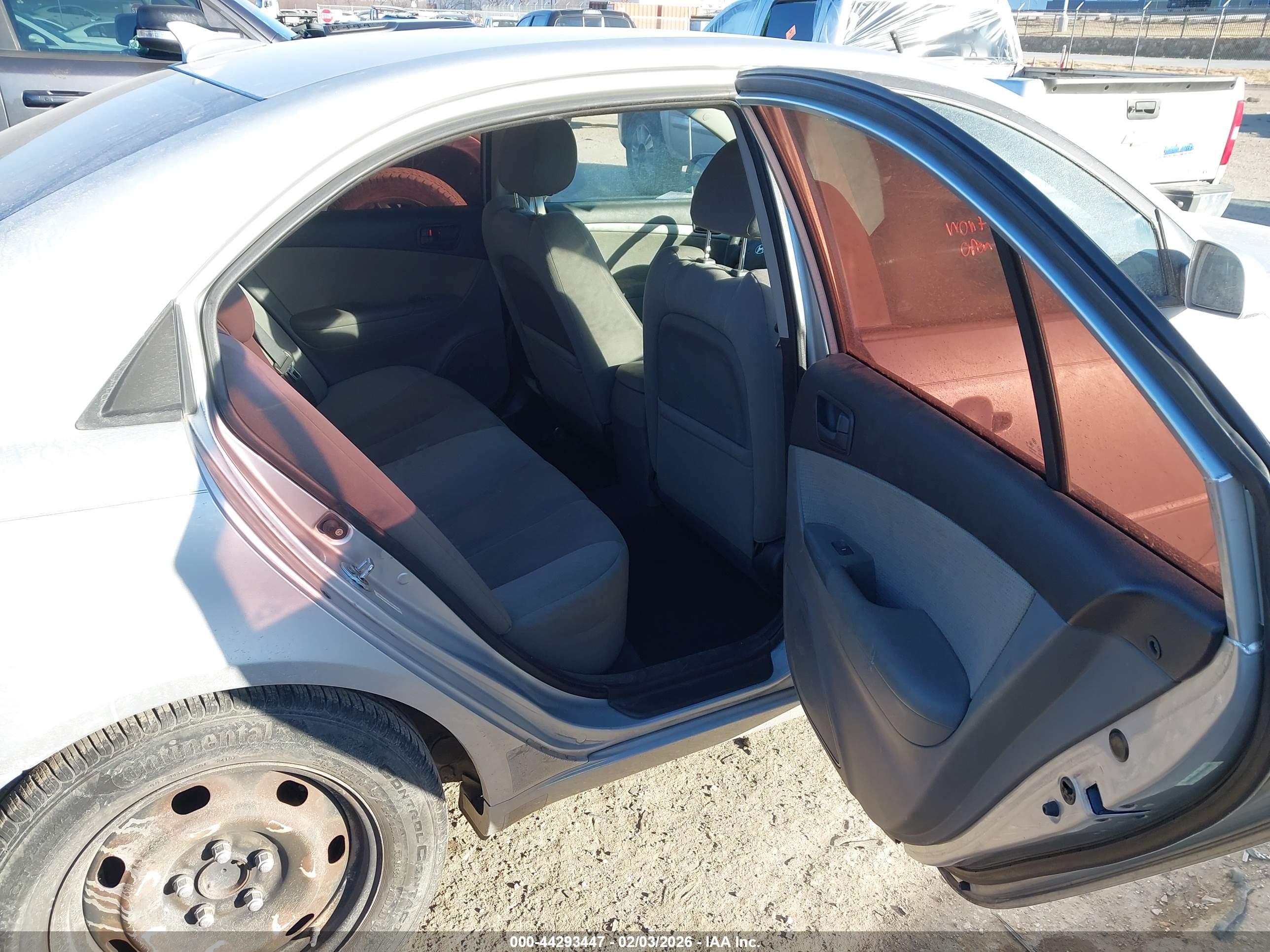 HYUNDAI SONATA image 8