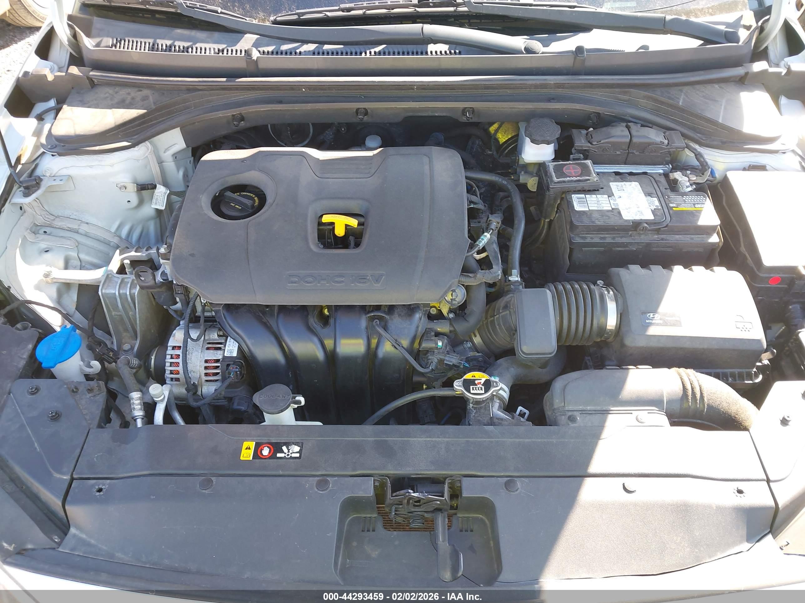 HYUNDAI ELANTRA image 10