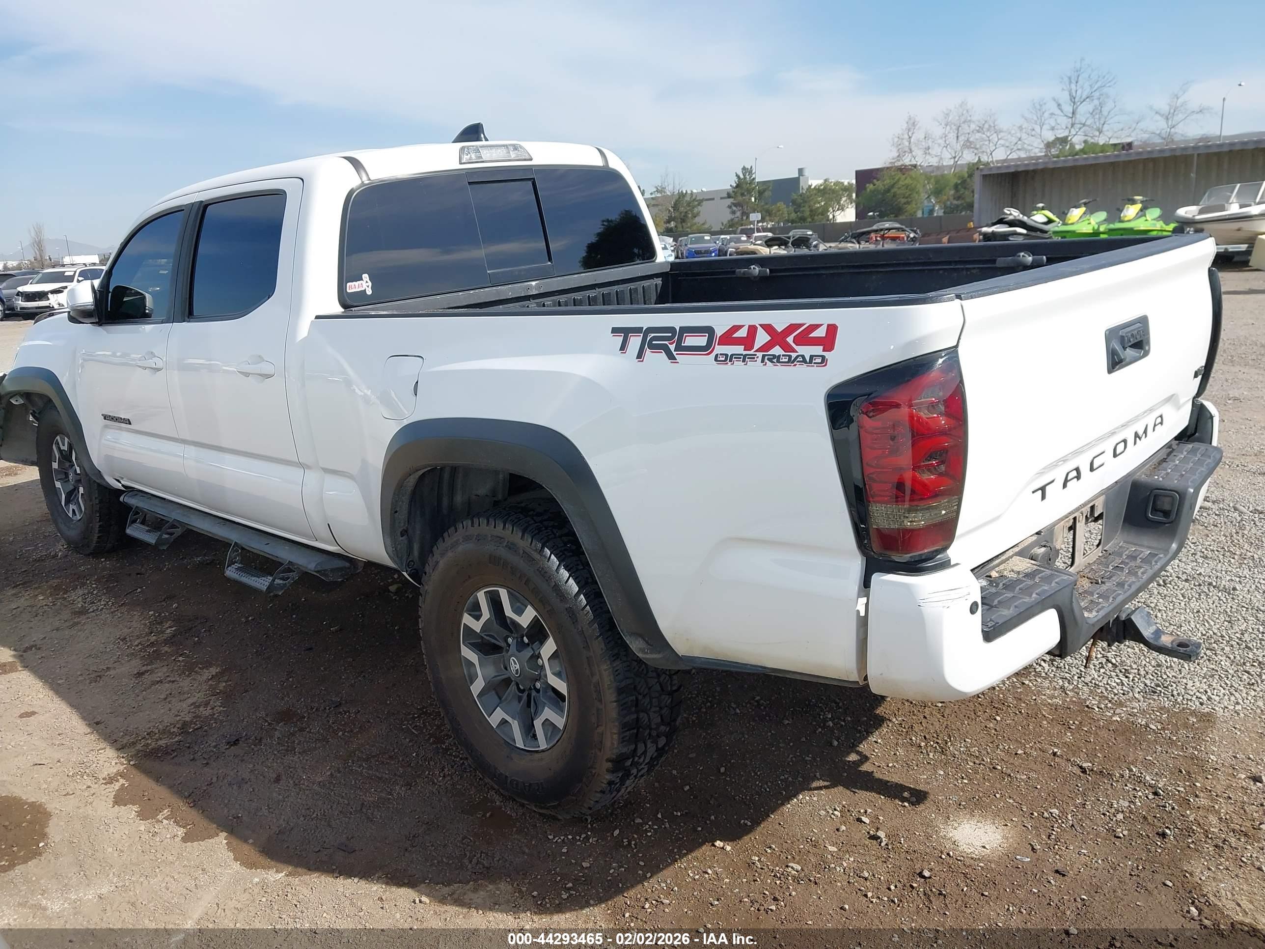 TOYOTA TACOMA image 3