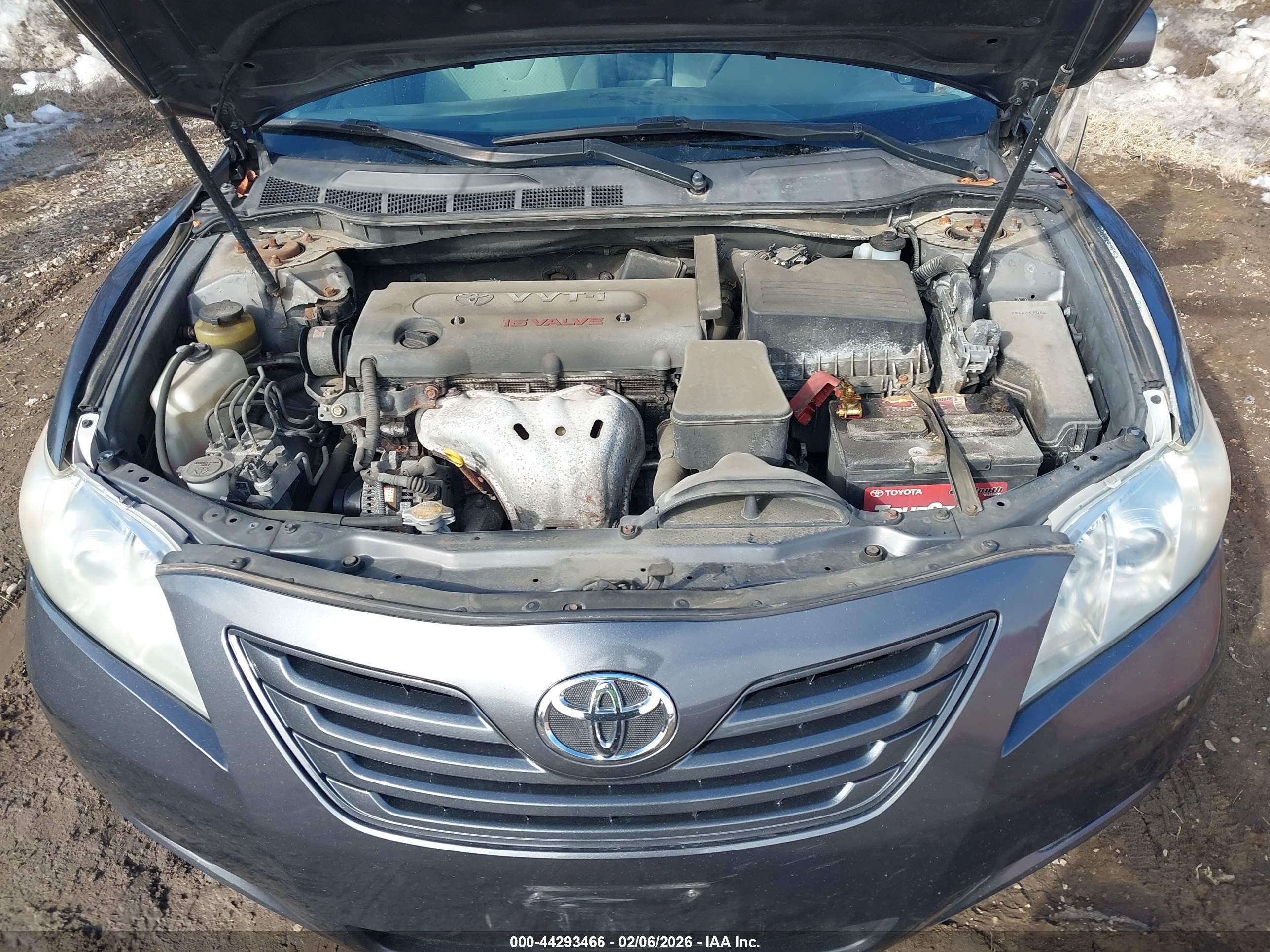 TOYOTA CAMRY image 10
