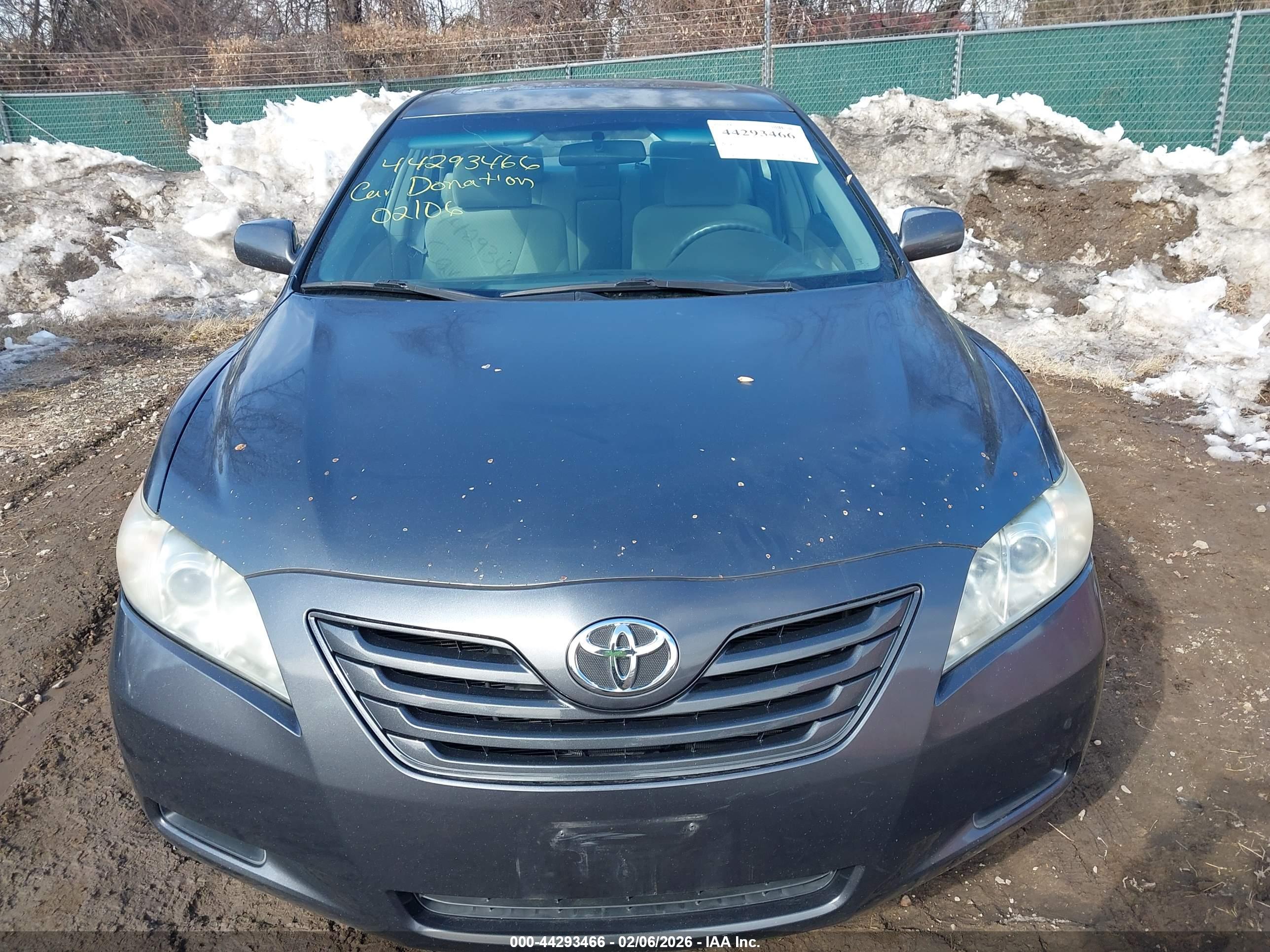 TOYOTA CAMRY image 6