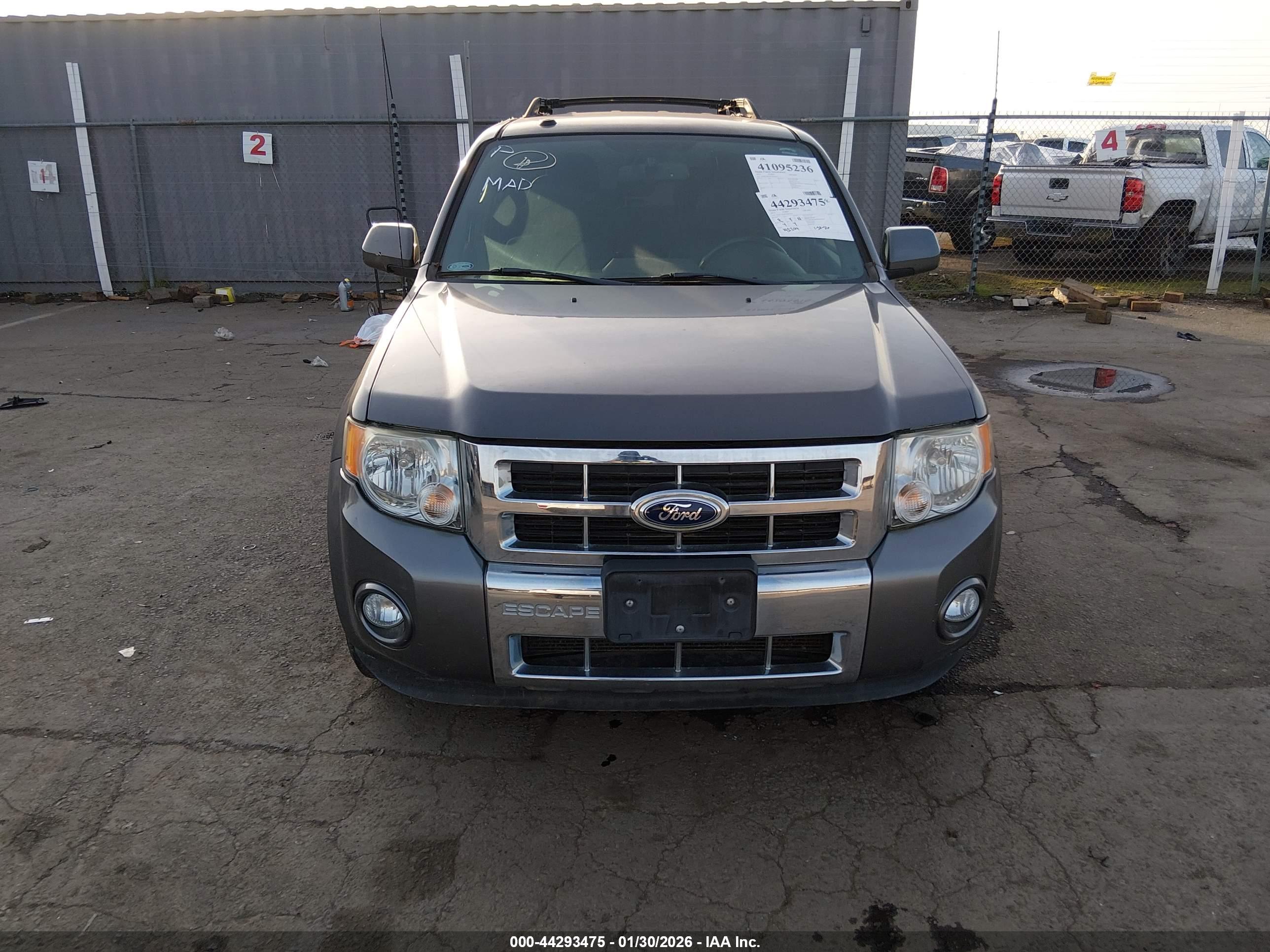 FORD ESCAPE image 6