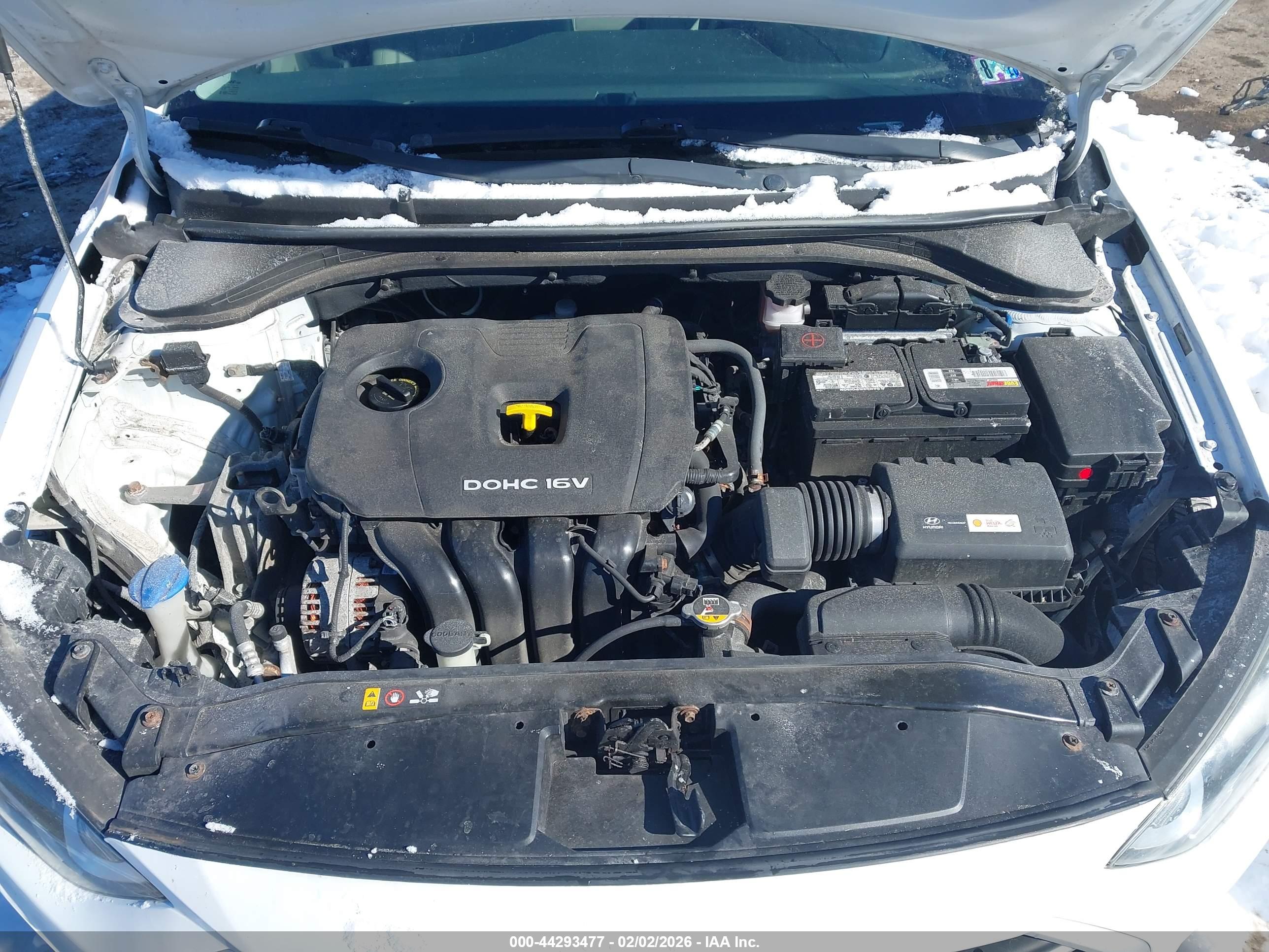 HYUNDAI ELANTRA image 10