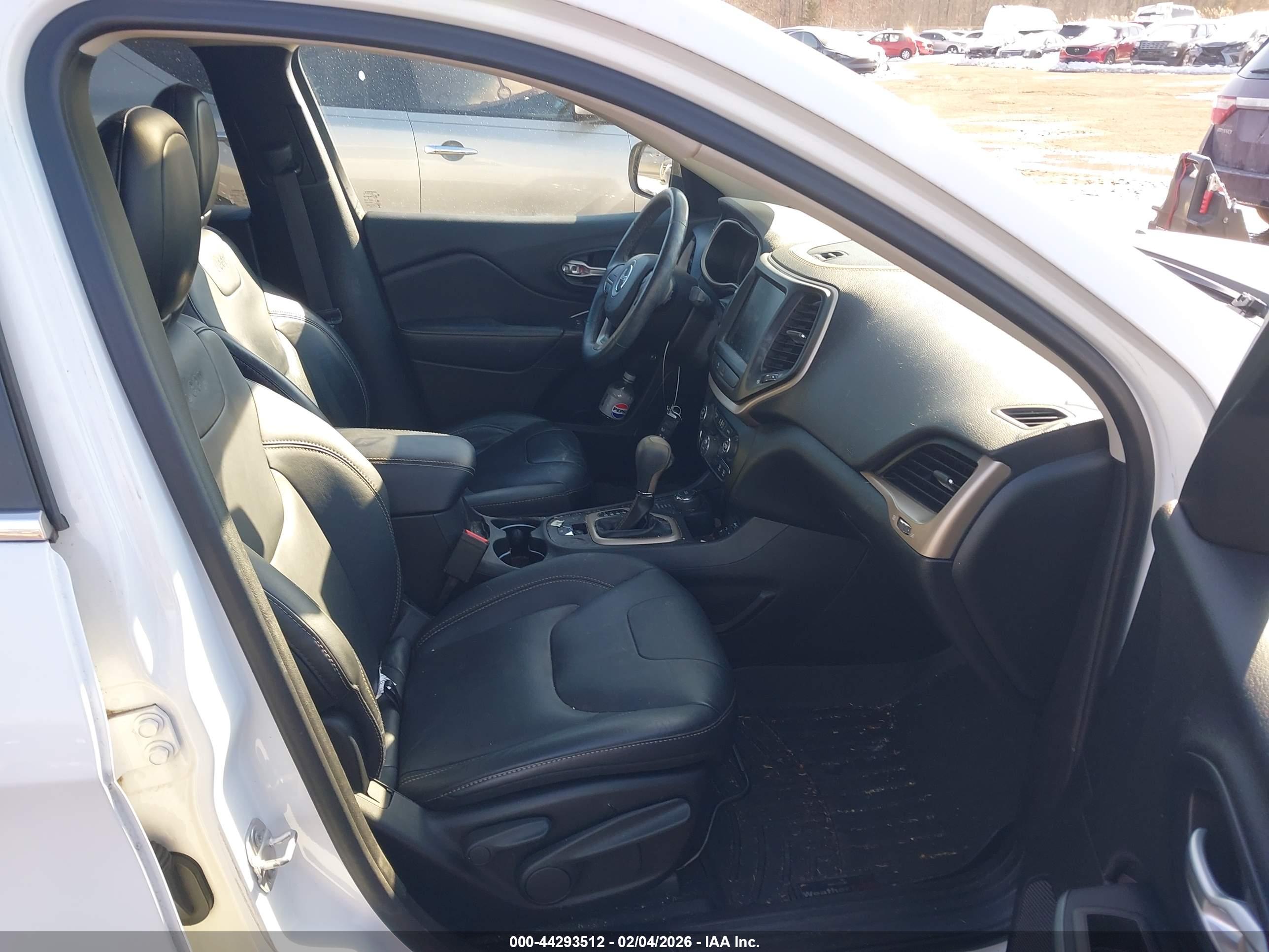 JEEP CHEROKEE image 5