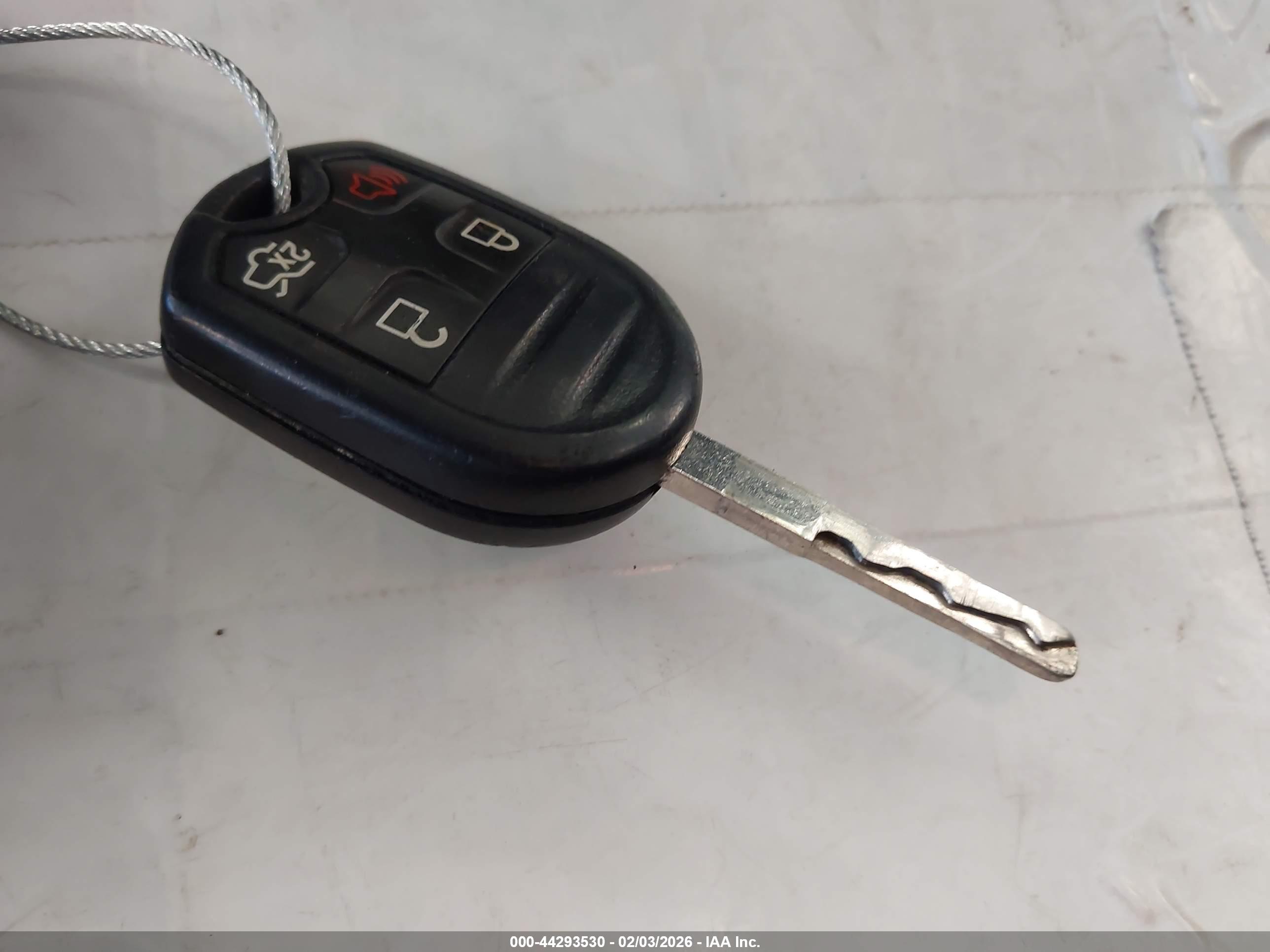 FORD FIESTA image 11