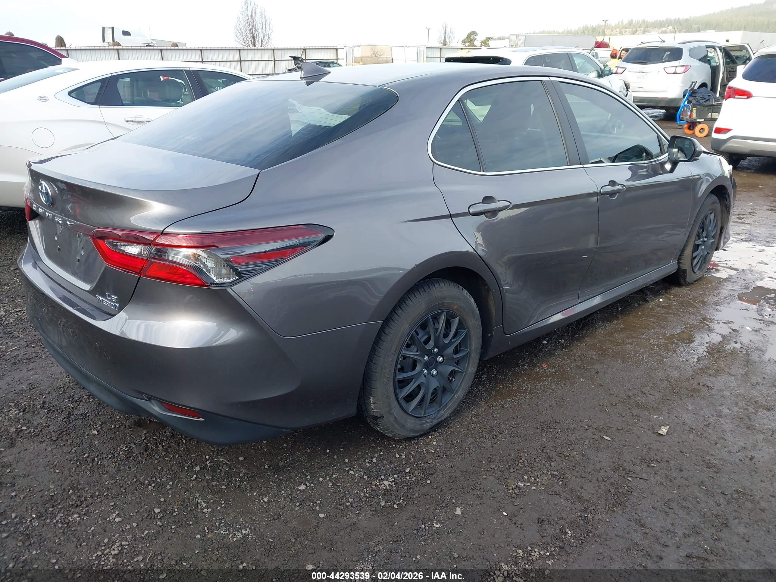 TOYOTA CAMRY image 4