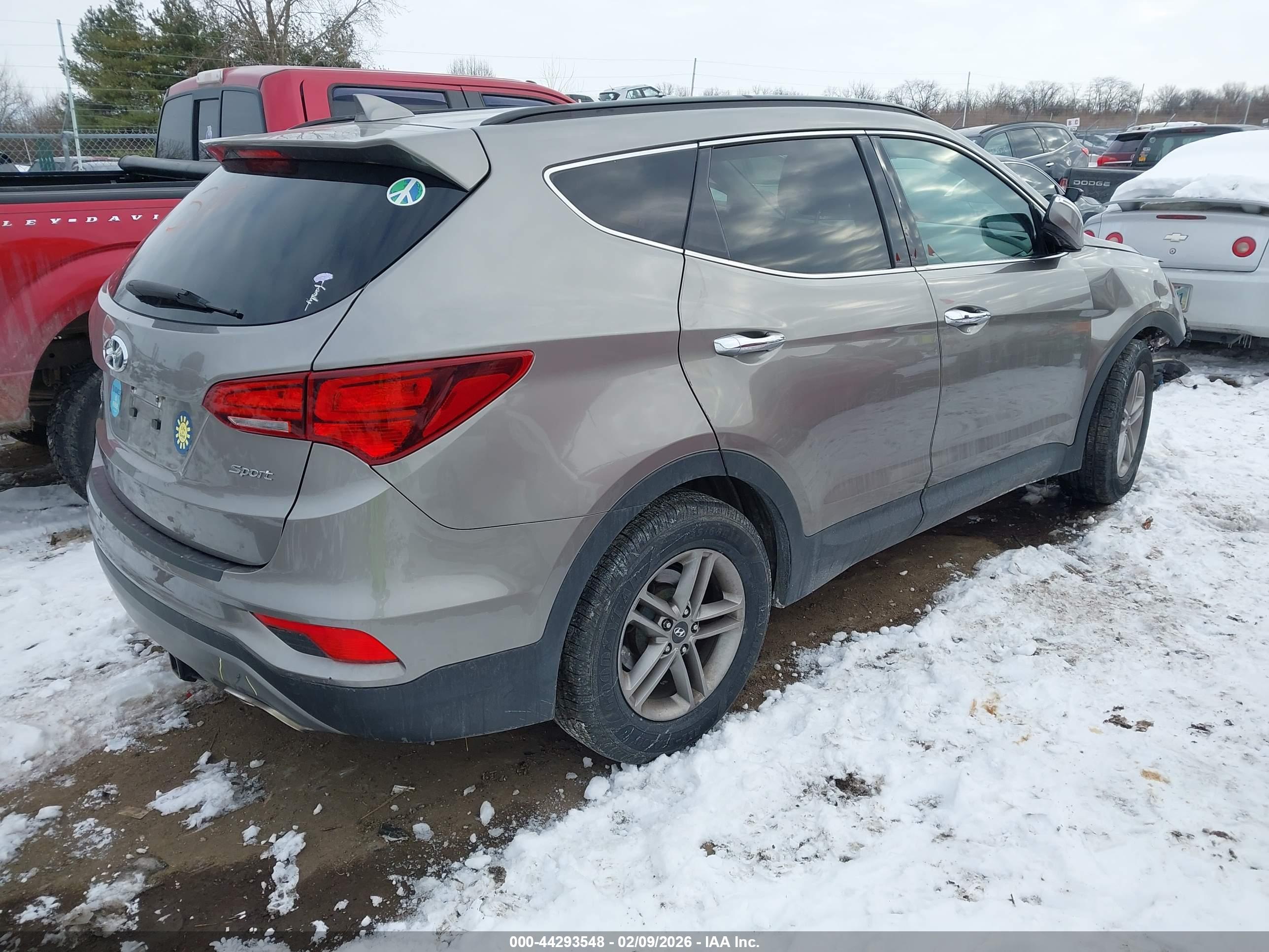 HYUNDAI SANTA image 4
