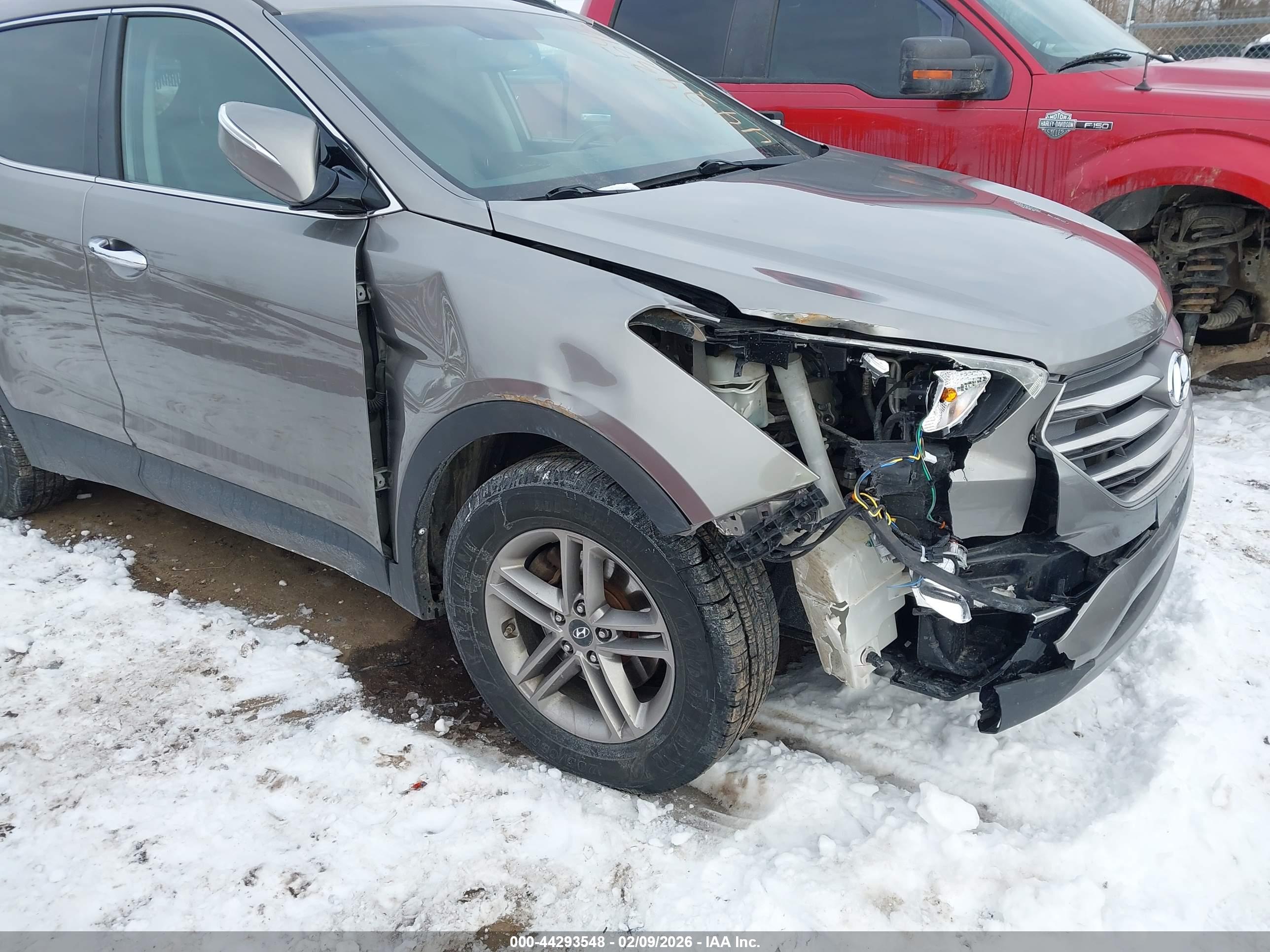HYUNDAI SANTA image 6