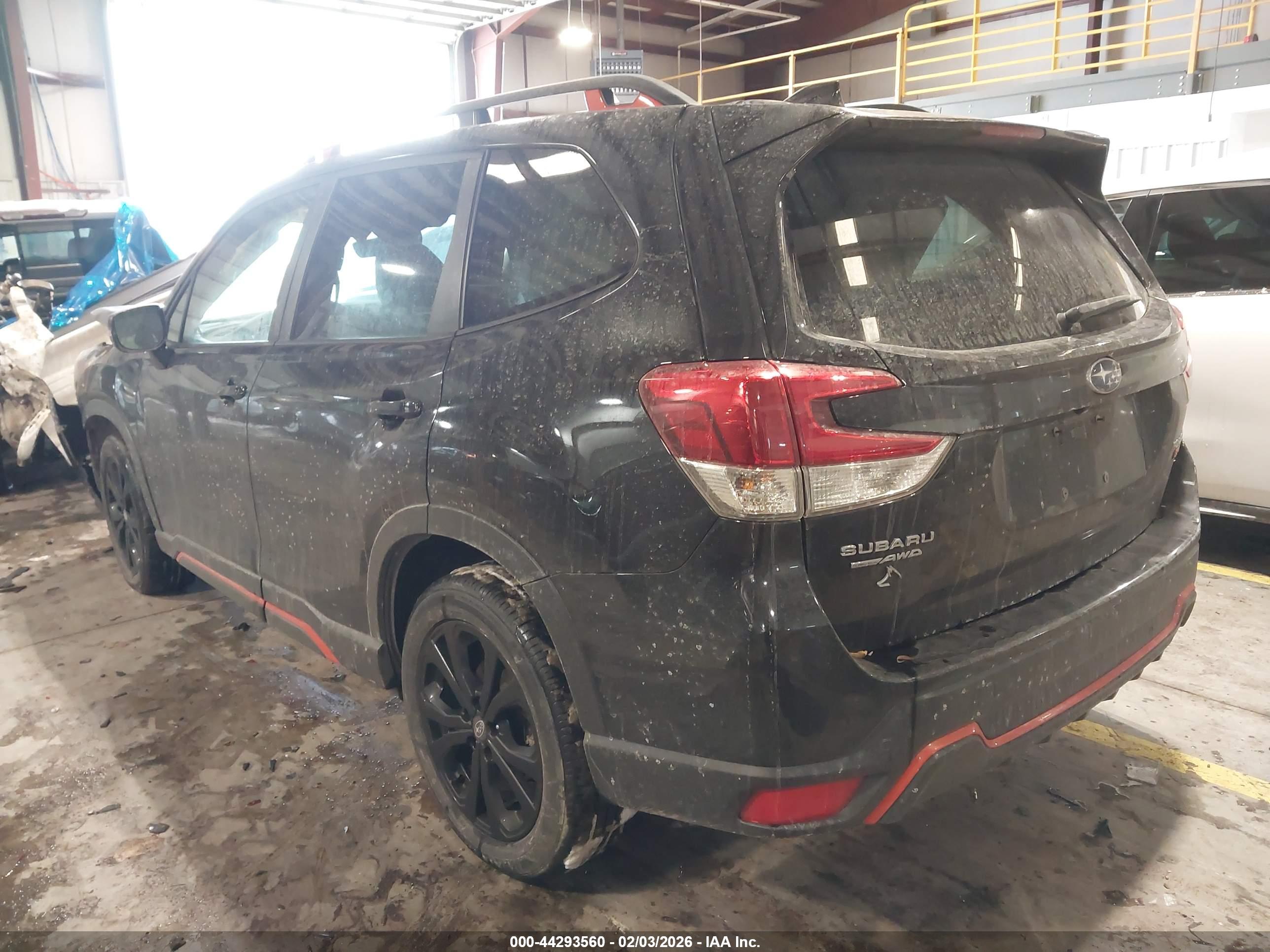 SUBARU FORESTER image 3