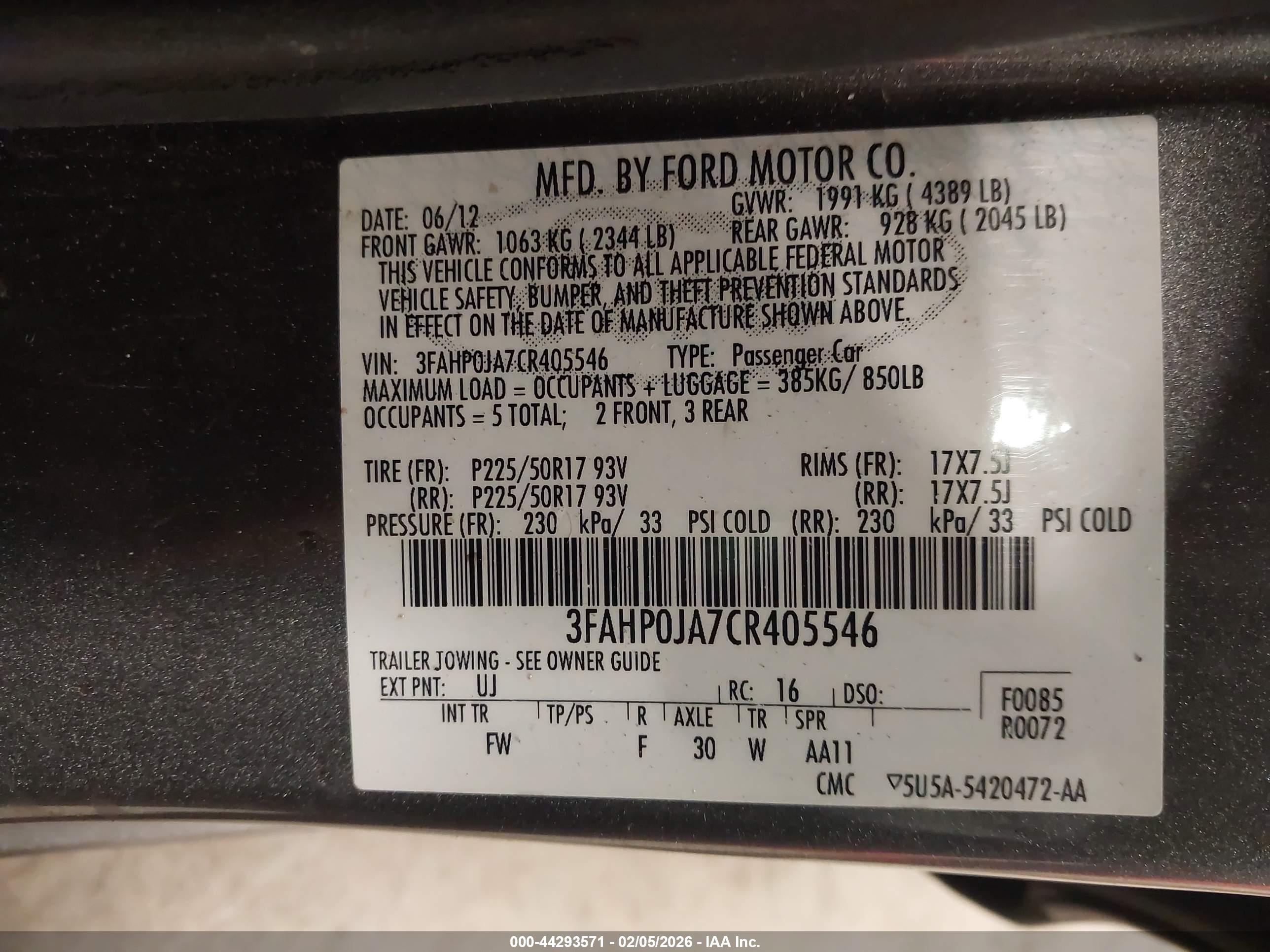 FORD FUSION image 9