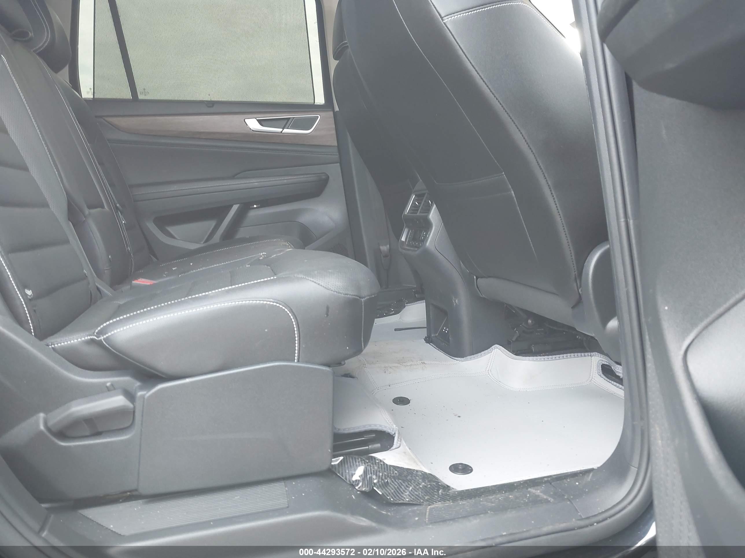 VOLKSWAGEN ATLAS image 8