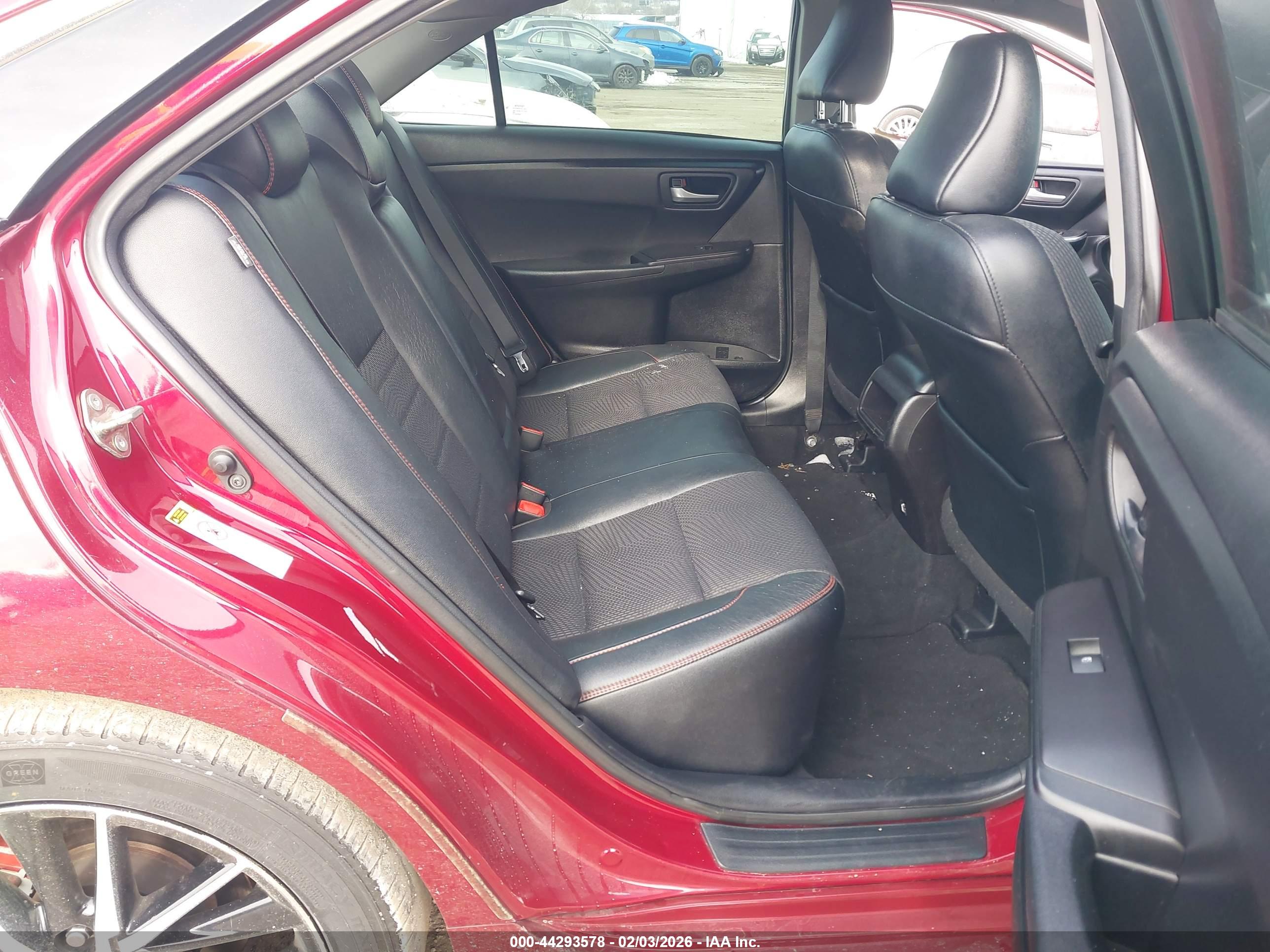 TOYOTA CAMRY image 8