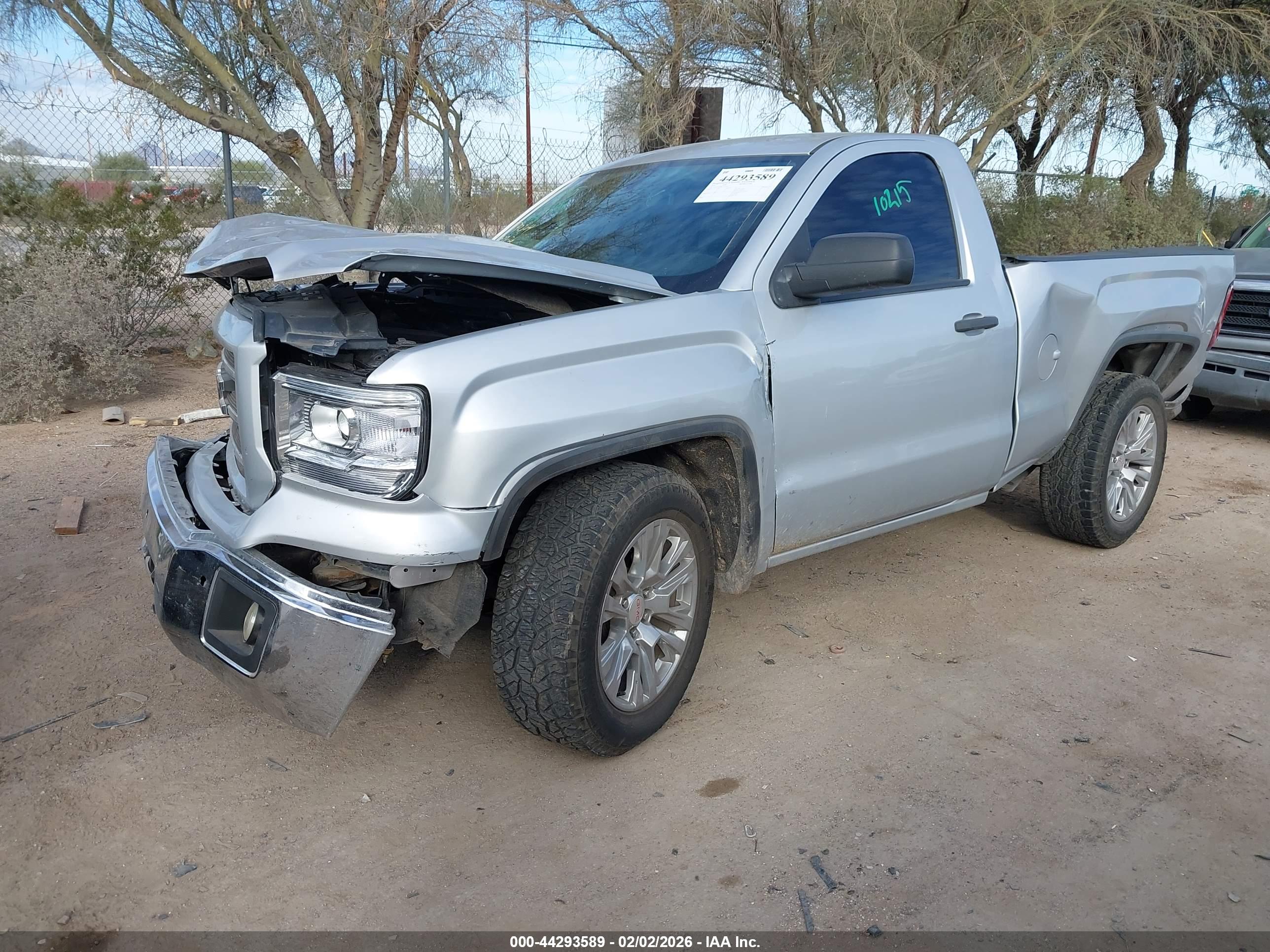 GMC SIERRA image 2