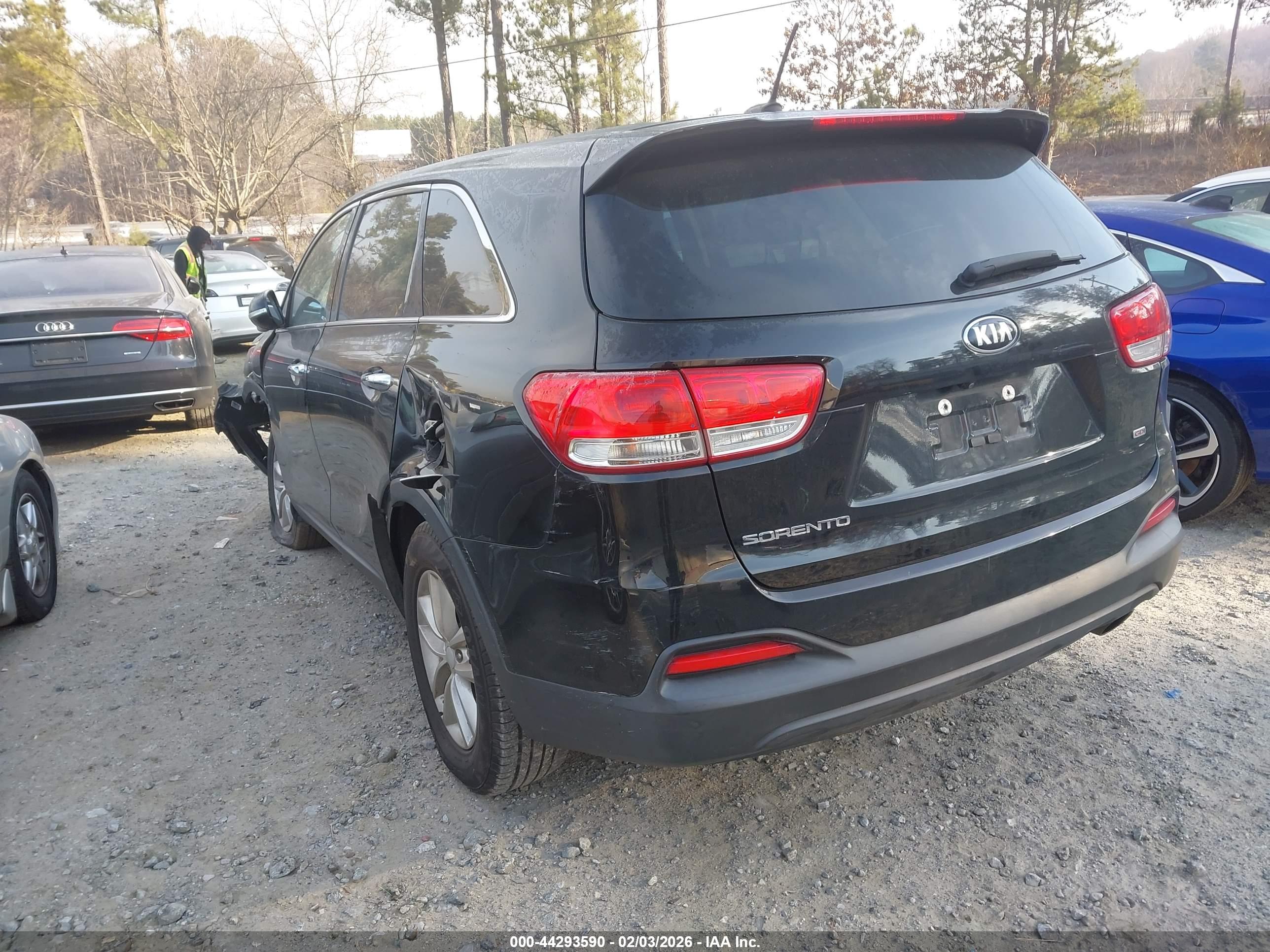 KIA SORENTO image 3